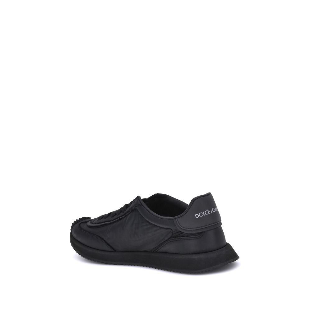 Sneakers de sport noires Dolce & Gabbana en tissu, chaussures athlétiques élégantes pour homme.