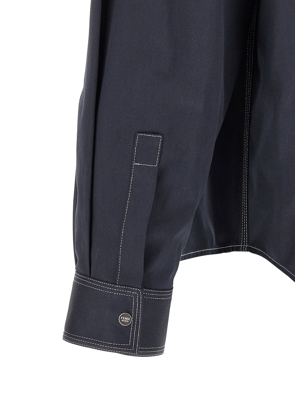Chemise bleue en coton de la marque Fendi, coupe élégante et tissu doux visible sur l'image.
