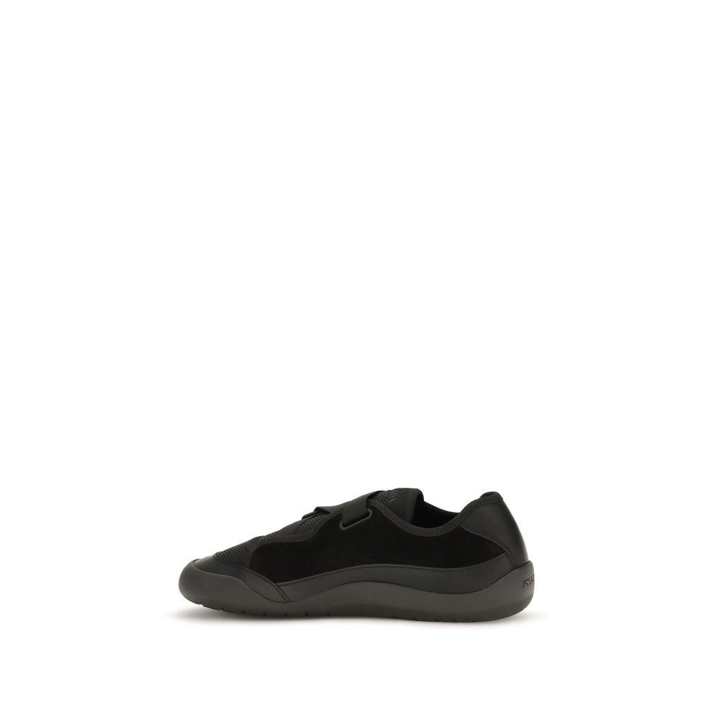 Prada Black Calf Leather Bos Taurus Sportschuhe