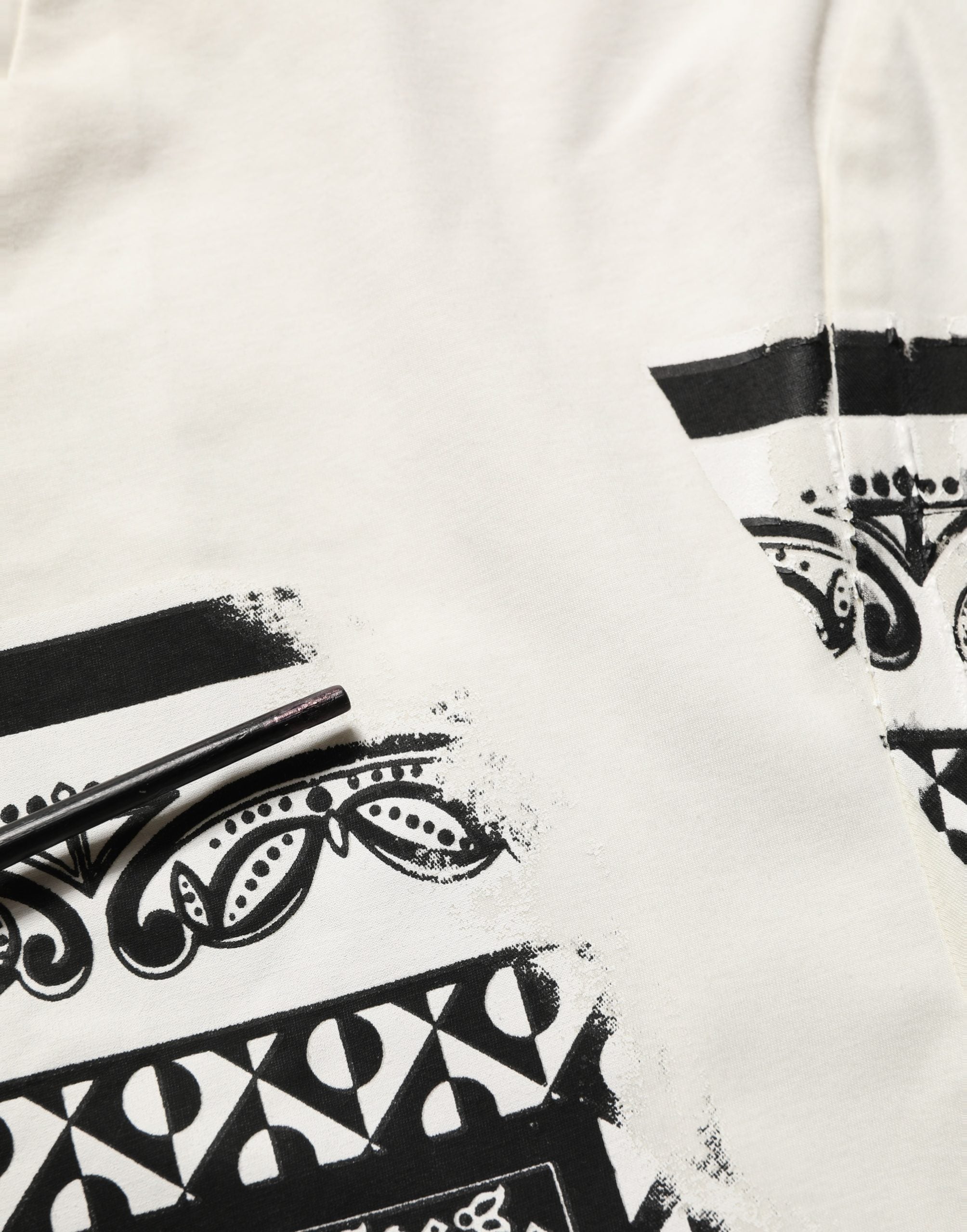 Dolce & Gabbana White Bandana Print Cotton Crew Neck T-shirt