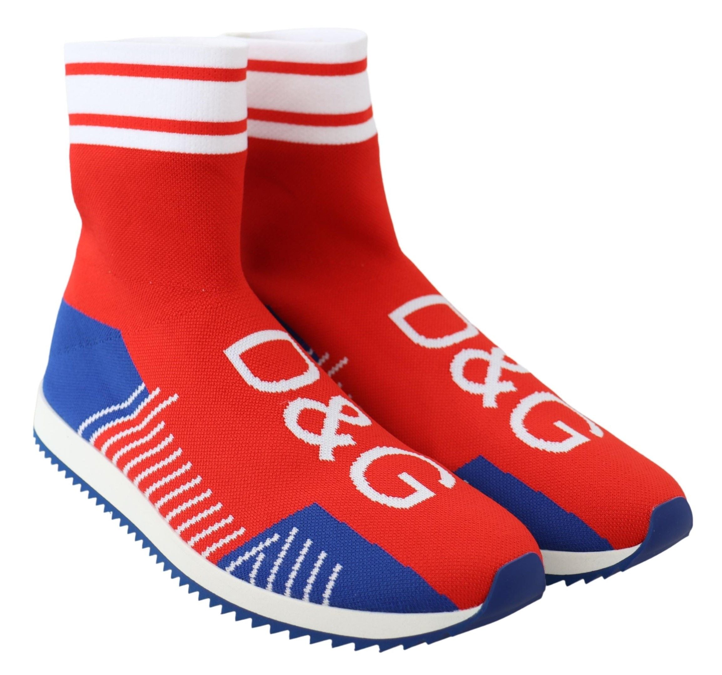 Chaussettes et chaussures sneakers Dolce & Gabbana Sorrento logo bleu et rouge, avec détails de marque visibles.