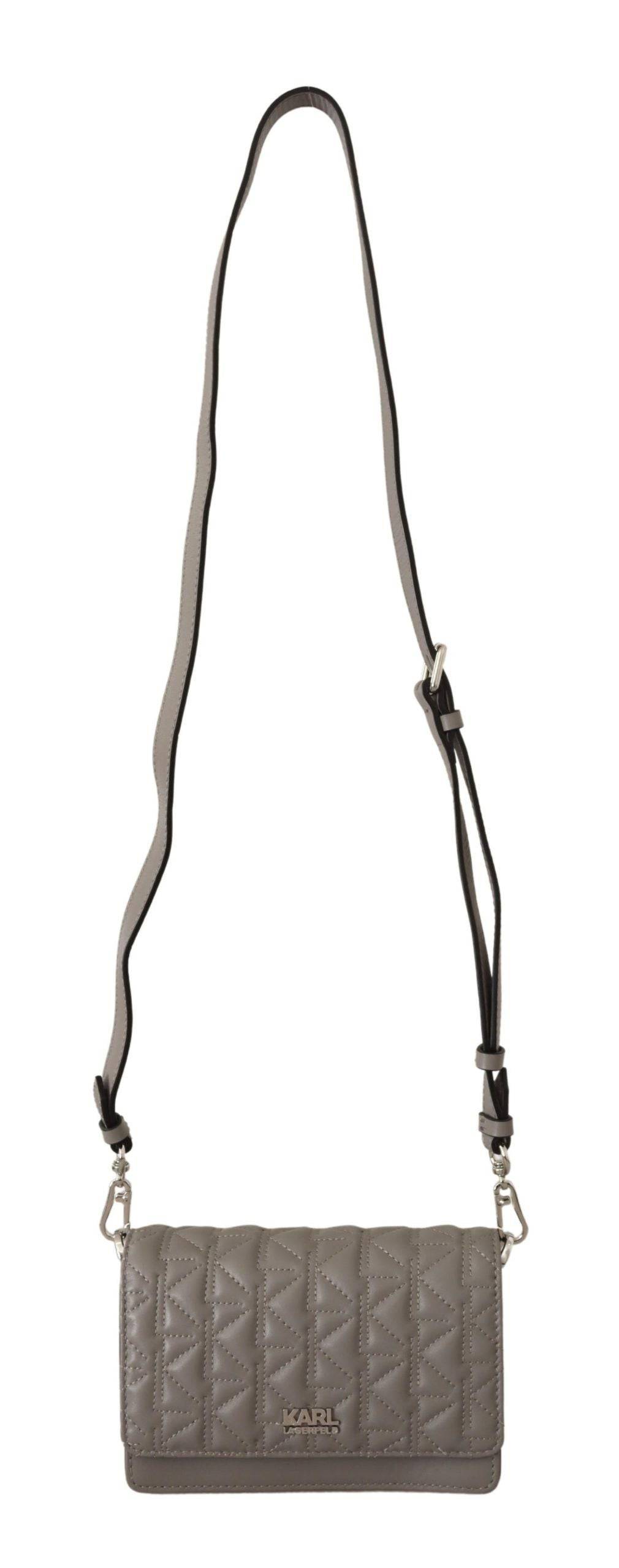 Sac bandoulière en cuir gris clair de Karl Lagerfeld, élégant et tendance, avec détails métalliques visibles.