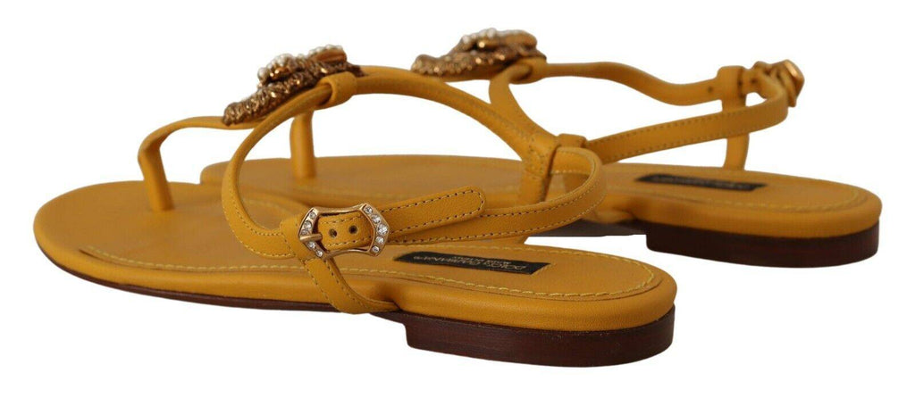 Sandales plates en cuir jaune moutarde Dolce & Gabbana Devotion, chaussures élégantes et confortables pour femmes.