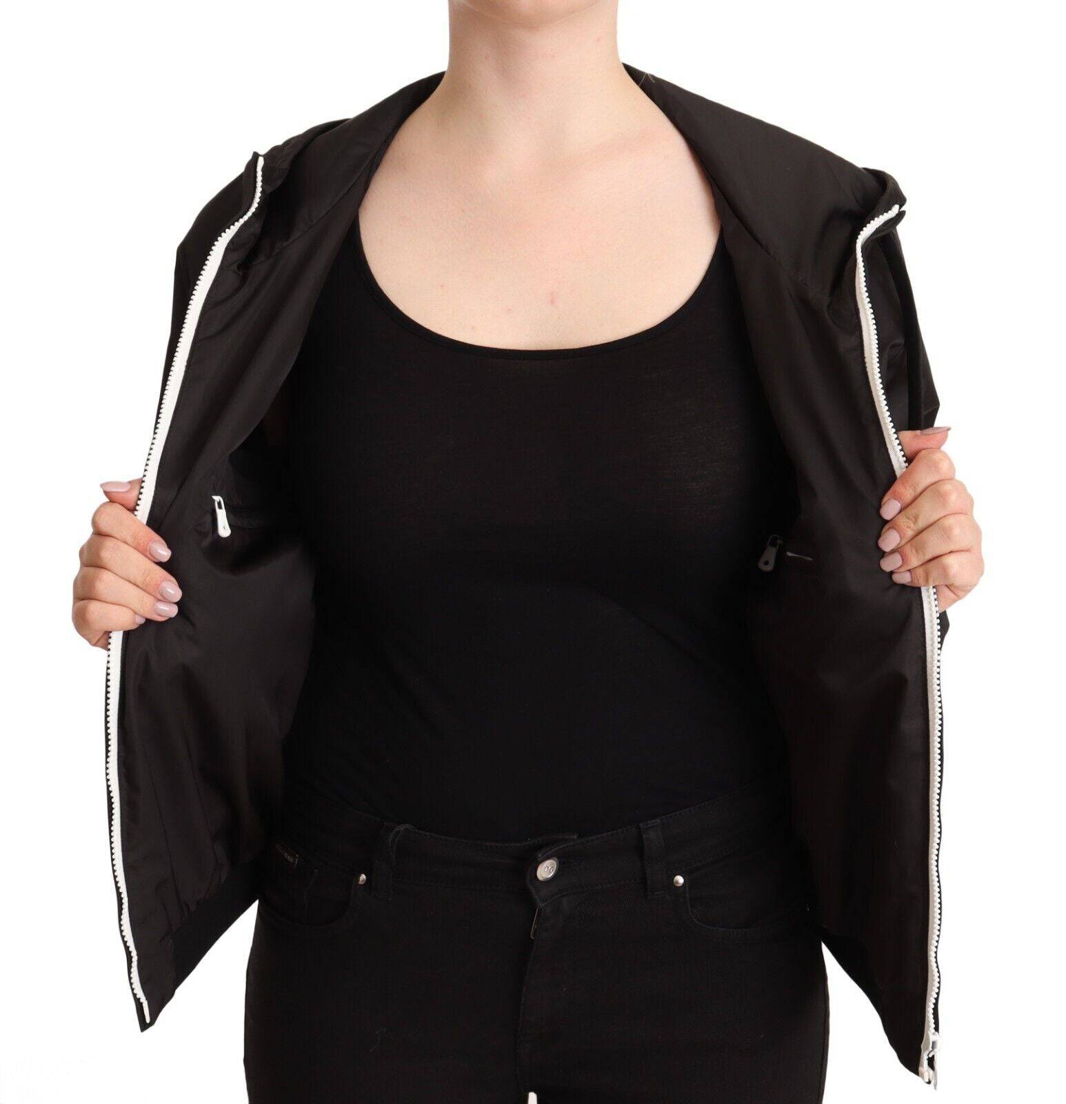 Veste bomber noire en polyester avec capuche et fermeture éclair complète de Dolce & Gabbana, style décontracté et moderne.