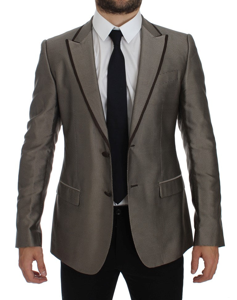 Blazer slim en soie marron Dolce & Gabbana à deux boutons, style élégant et ajusté, vu sur un mannequin.