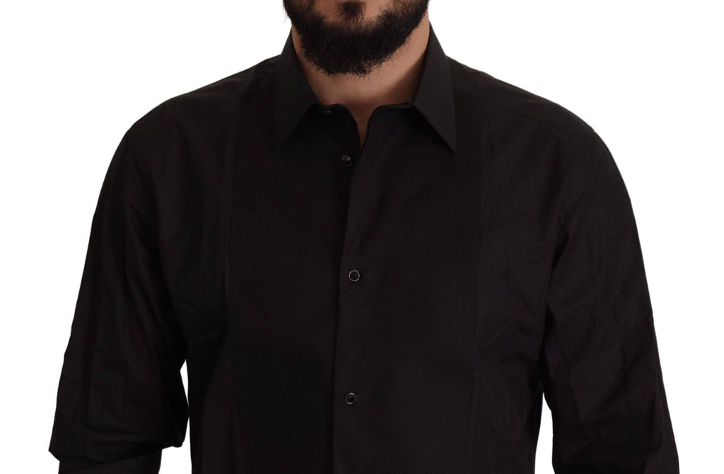 Chemise de smoking noire Dolce & Gabbana Slim Fit avec détails or, look élégant et moderne pour occasions formelles.