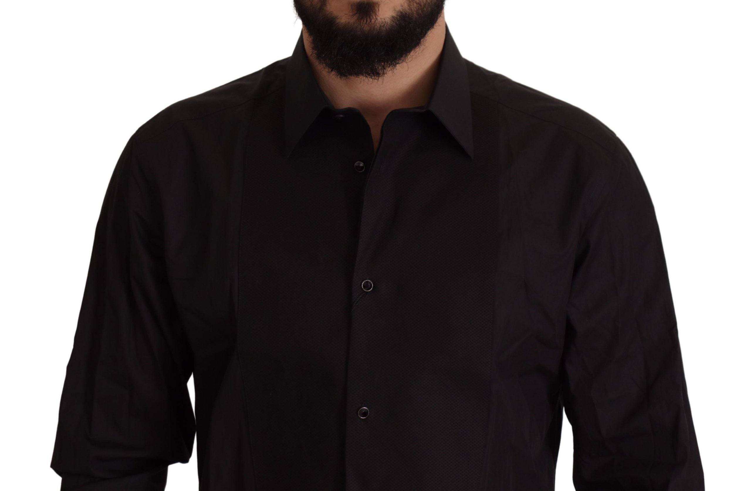 Chemise de smoking noire Dolce & Gabbana Slim Fit avec détails or, look élégant et moderne pour occasions formelles.