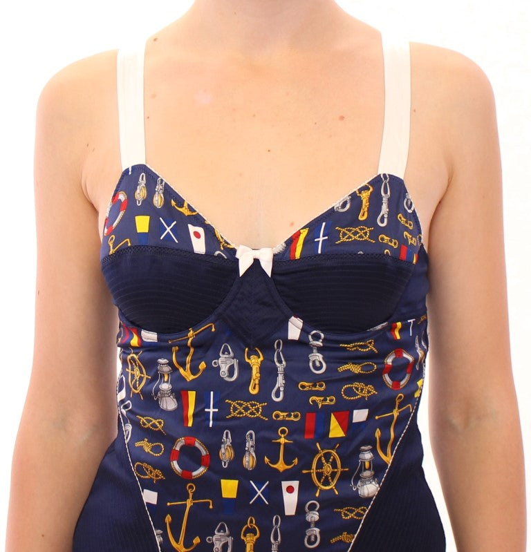 Débardeur Dolce & Gabbana bleu avec motif de marin, tissu léger, style décontracté, visible avec détails du design.