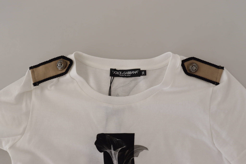 T-shirt blanc et noir Dolce & Gabbana avec motif de roses en coton à col rond, vue de face.