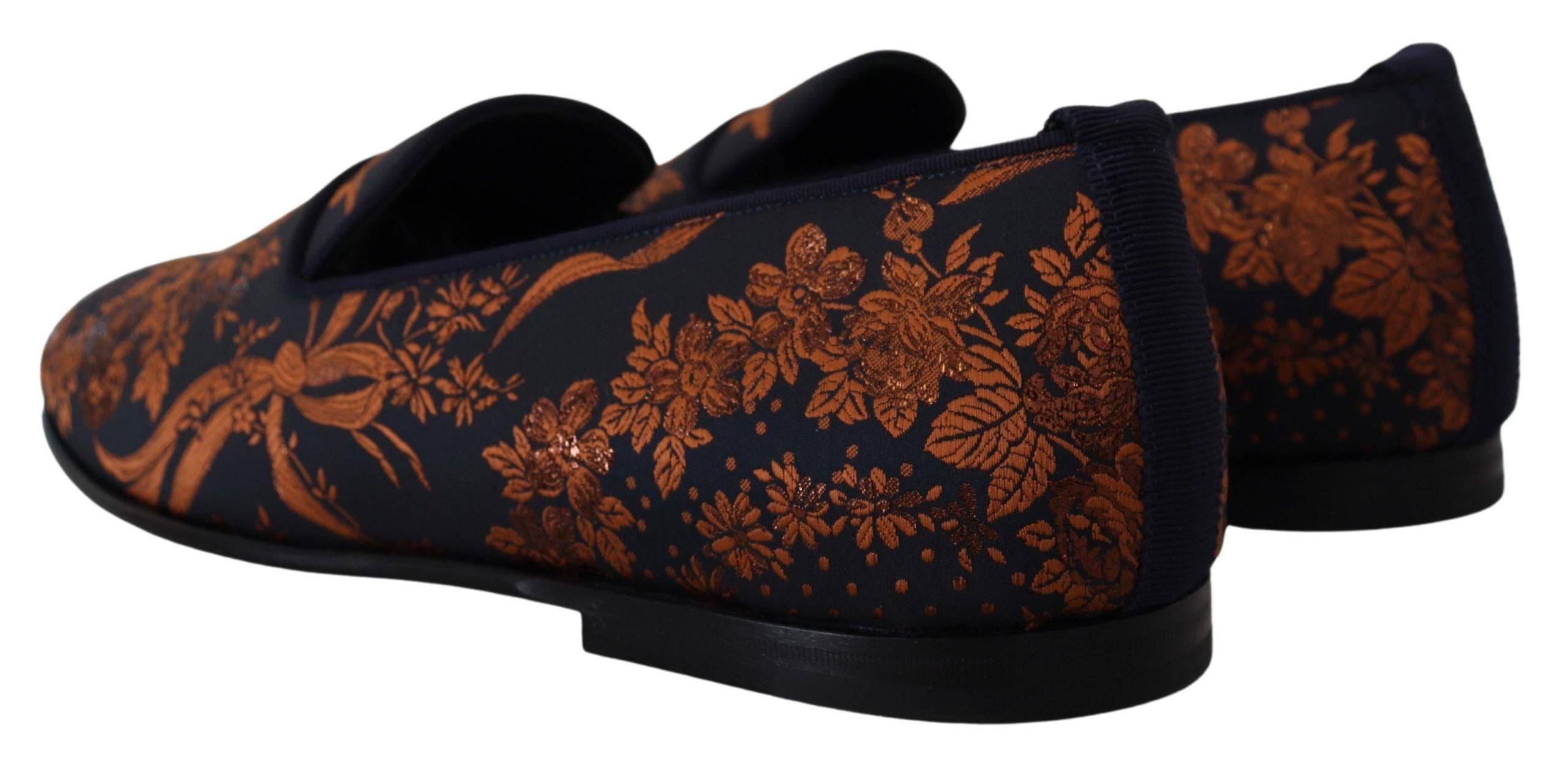 Chaussures Dolce & Gabbana, slippers ou mocassins bleus à motifs floraux rouille, élégantes et confortables.