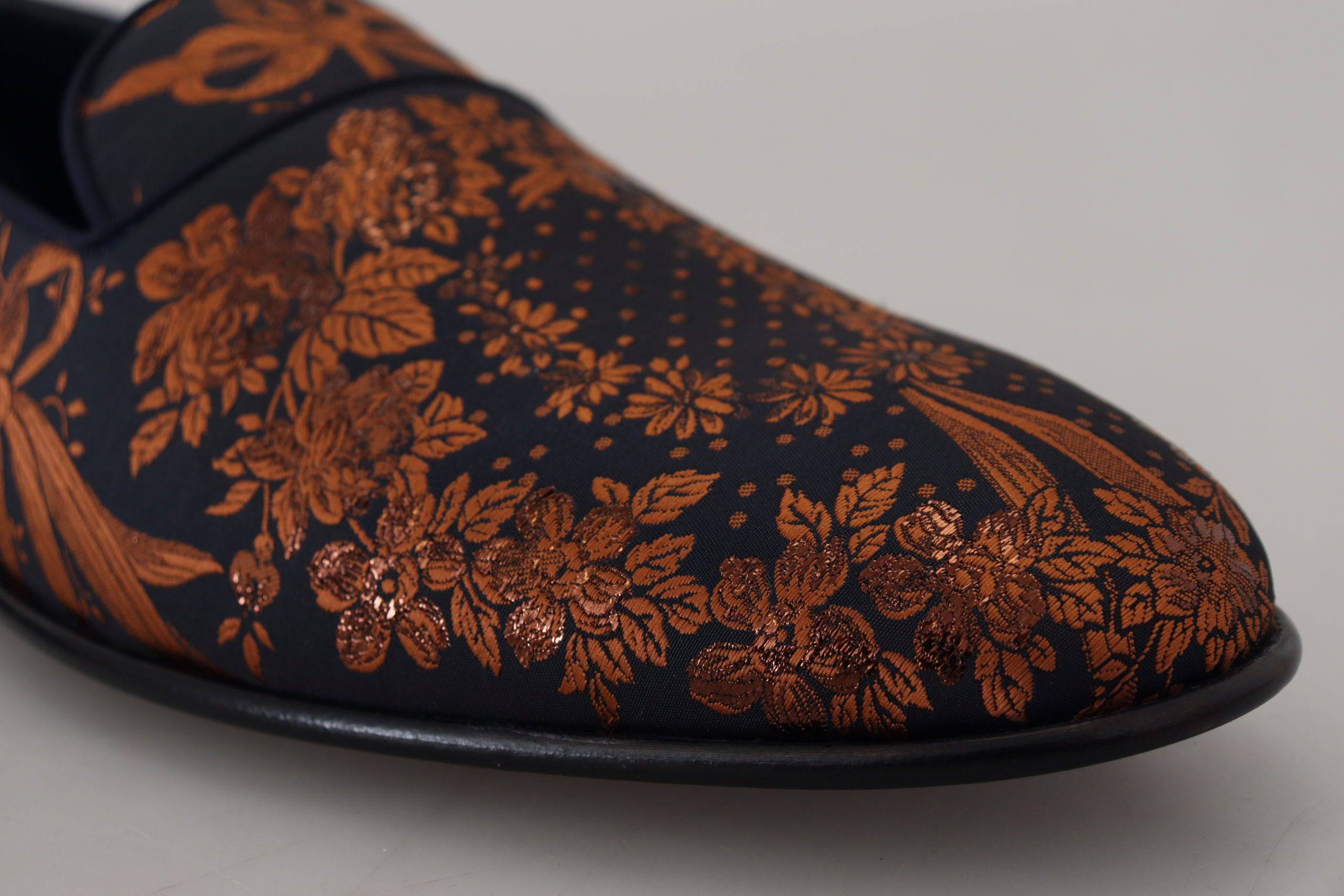 Chaussures Dolce & Gabbana, slippers bleues rust avec motifs floraux, loafers élégants en cuir pour femme.