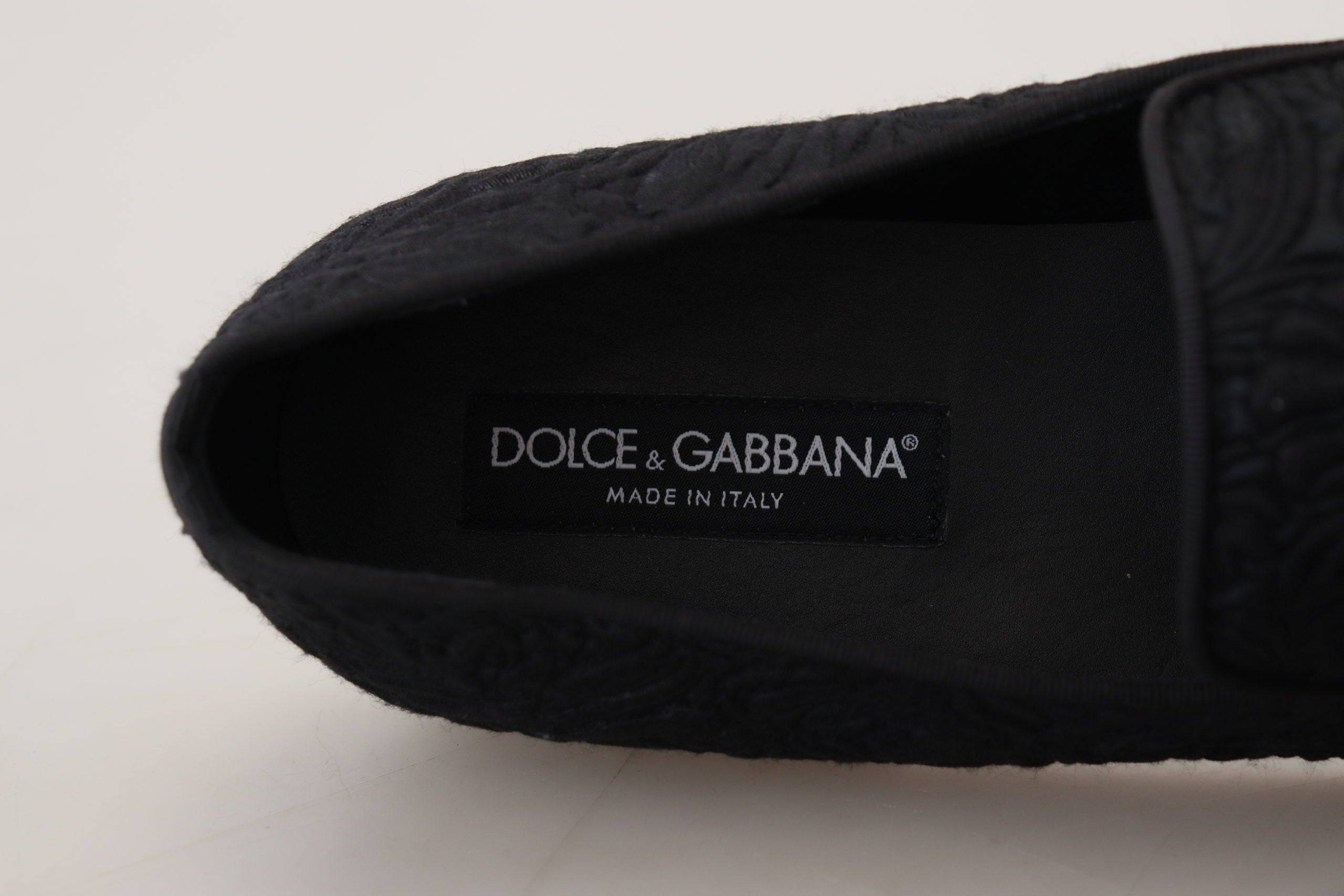 Chaussures Mocassins Dolce & Gabbana noires à jacquard floral, élégantes slippers en tissu pour femmes.