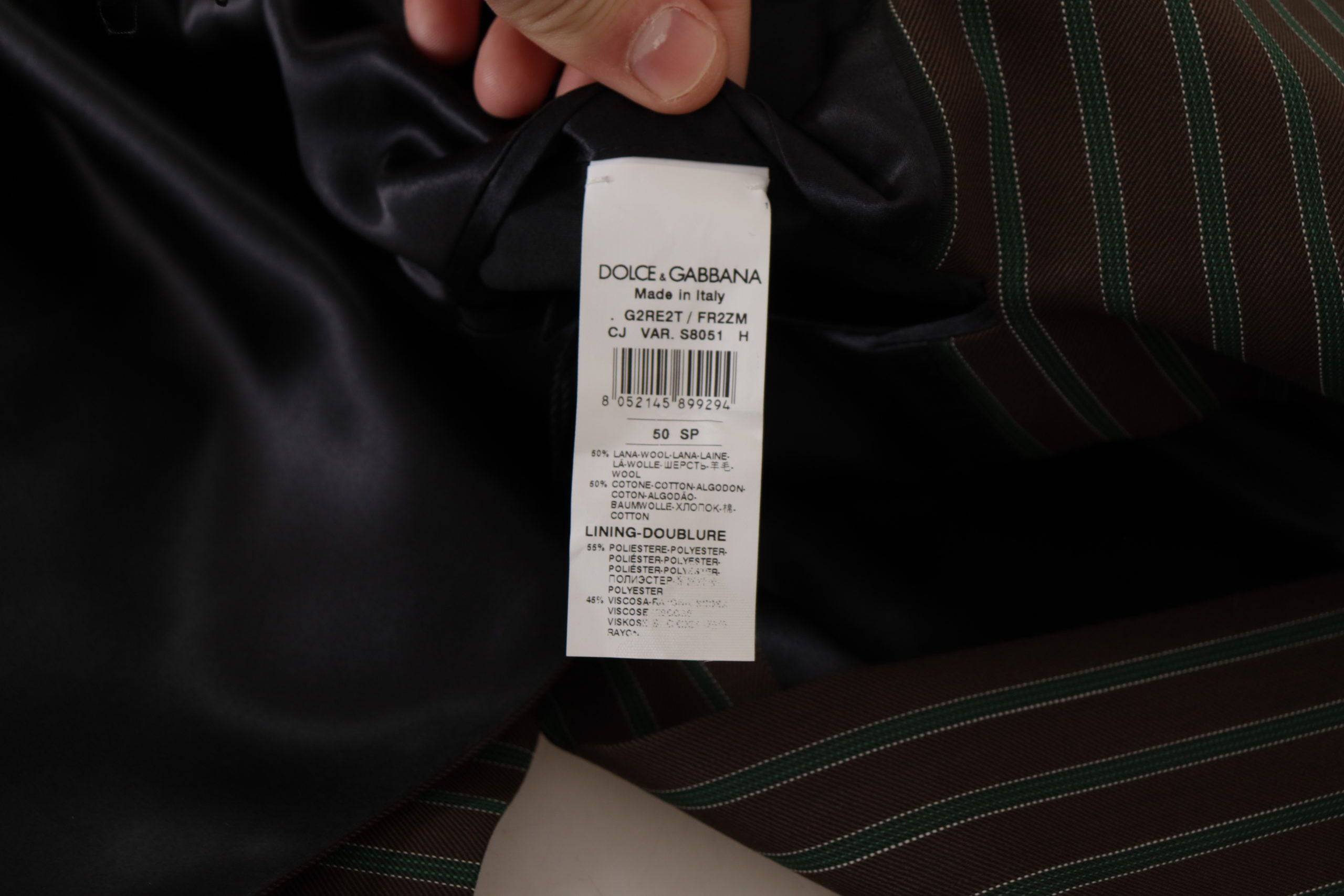 Blazer Dolce & Gabbana à rayures multicolores à double boutonnage, veste élégante pour femmes, vue de face.