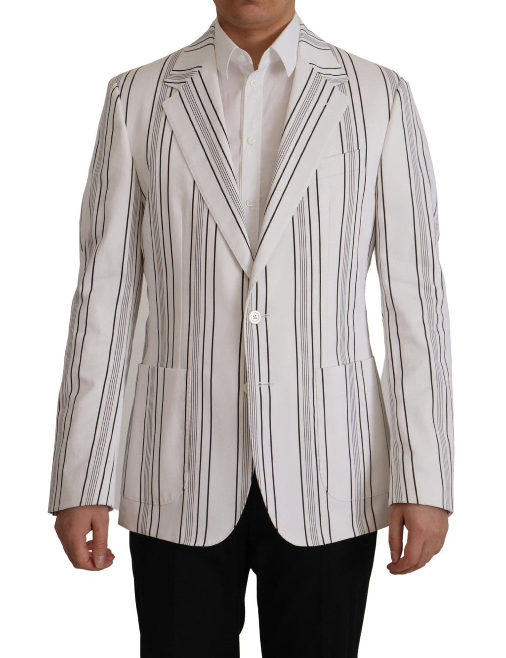 Blazer blanc à rayures en coton Dolce & Gabbana, coupe simple boutonnage croisé, détails élégants, porté sur un mannequin.