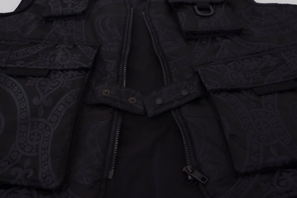 Veste sans manches en nylon noir Dolce & Gabbana avec fermeture éclair complète, style moderne et élégant.