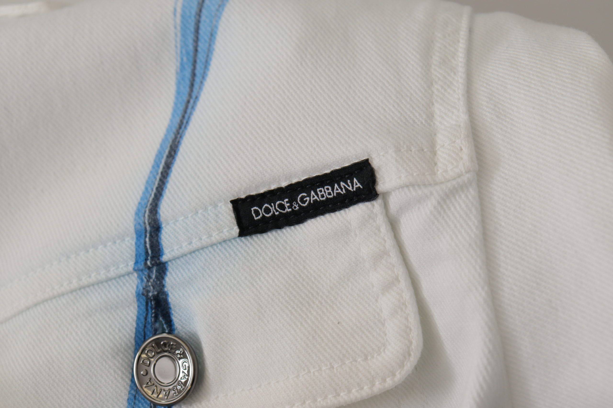 Veste en denim blanche Dolce & Gabbana avec logo brodé en coton, détails élégants et style décontracté.