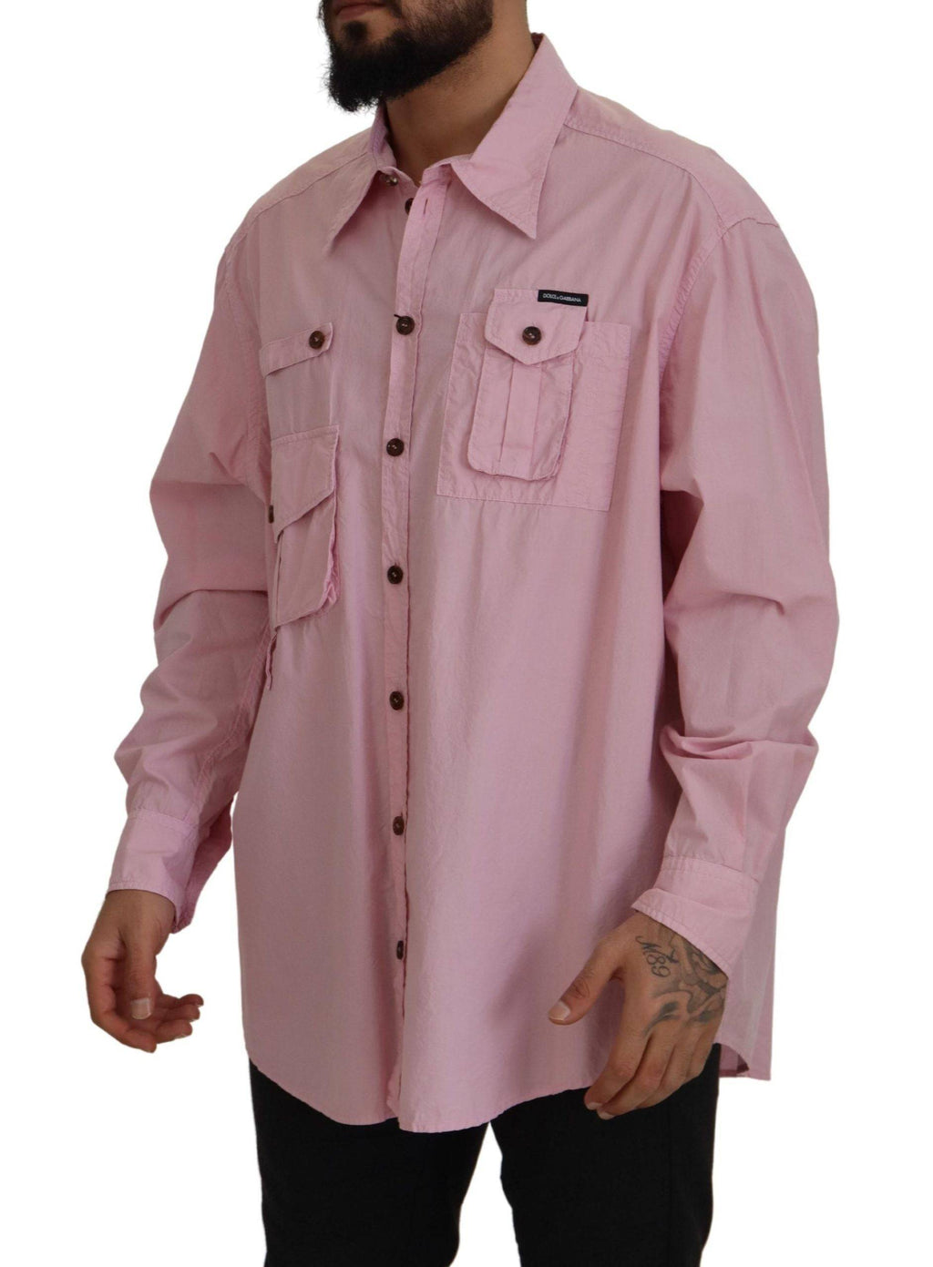 Chemise décontractée rose à manches longues de Dolce & Gabbana, boutonnière élégante et style casual.