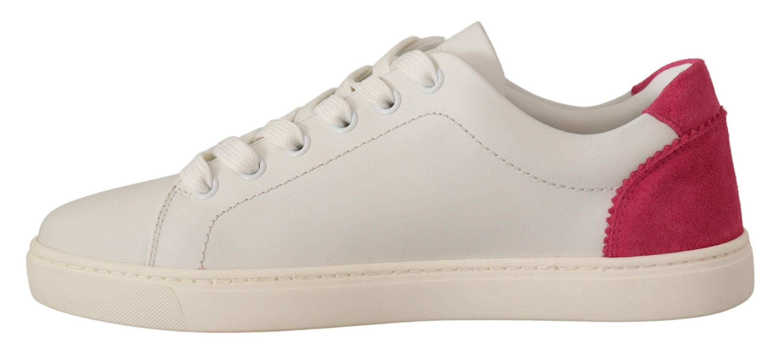 Chaussures basses en cuir blanc et rose pour femmes de Dolce & Gabbana, sneakers élégants et confortables.
