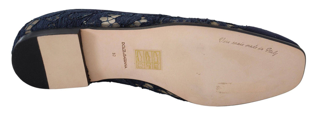 Chaussures plates Dolce & Gabbana en dentelle florale bleue, slip-ons élégants pour femmes.
