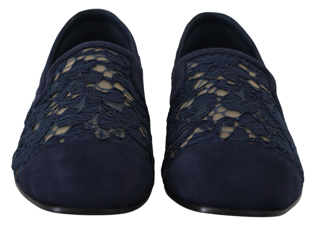 Chaussures plates Dolce & Gabbana Blue Floral Lace Slip Ons en dentelle avec motif floral bleu.