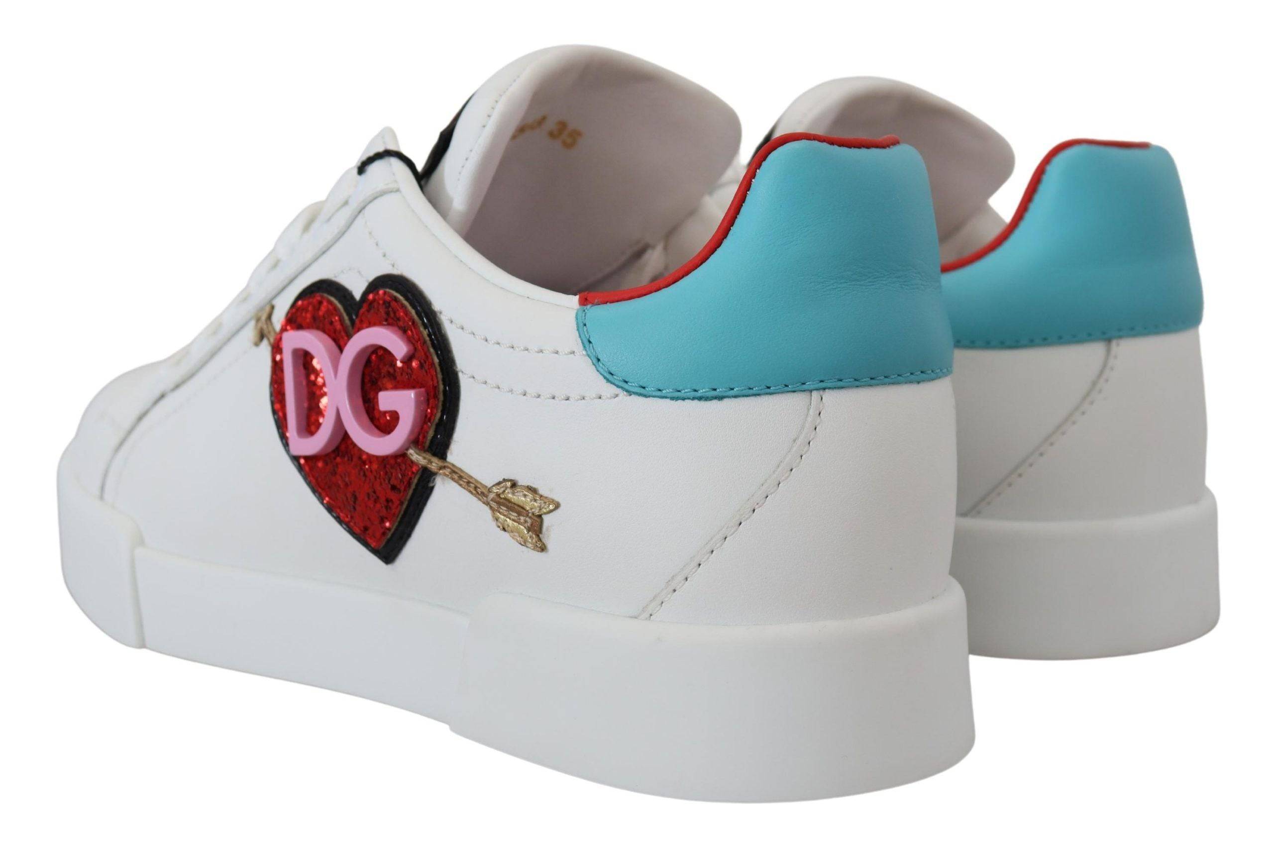 Chaussures sneakers en cuir blanc Dolce & Gabbana Portofino avec logo cœur, vue de face.
