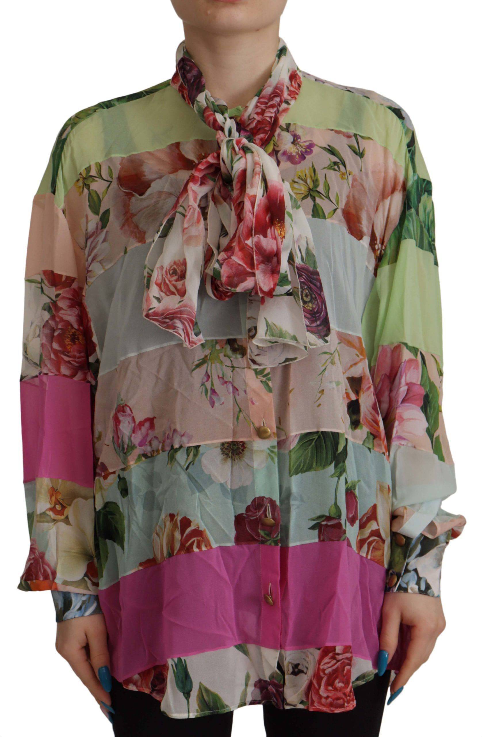 Chemisier Dolce & Gabbana à col ascot avec patchwork floral multicolore, style élégant et sophistiqué.