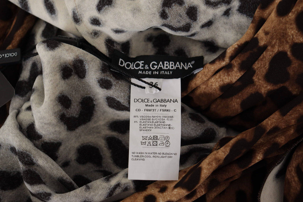 Robe longue à motif léopard marron Dolce & Gabbana, coupe enveloppante et style maxi en viscose, vue de face.