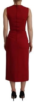 Robe midi rouge Dolce & Gabbana, moulante avec décolleté en cœur, en tissu élégant, vue de face sur mannequin.