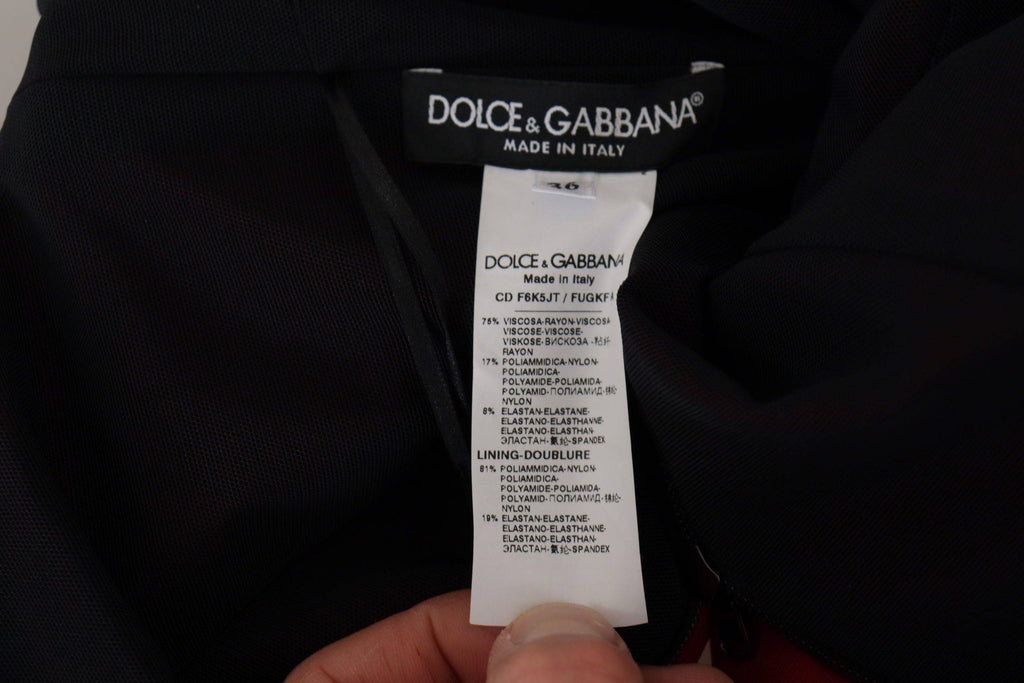 Robes midi rouge Dolce & Gabbana à col en cœur, coupe moulante et élégante, idéale pour une allure sophistiquée.