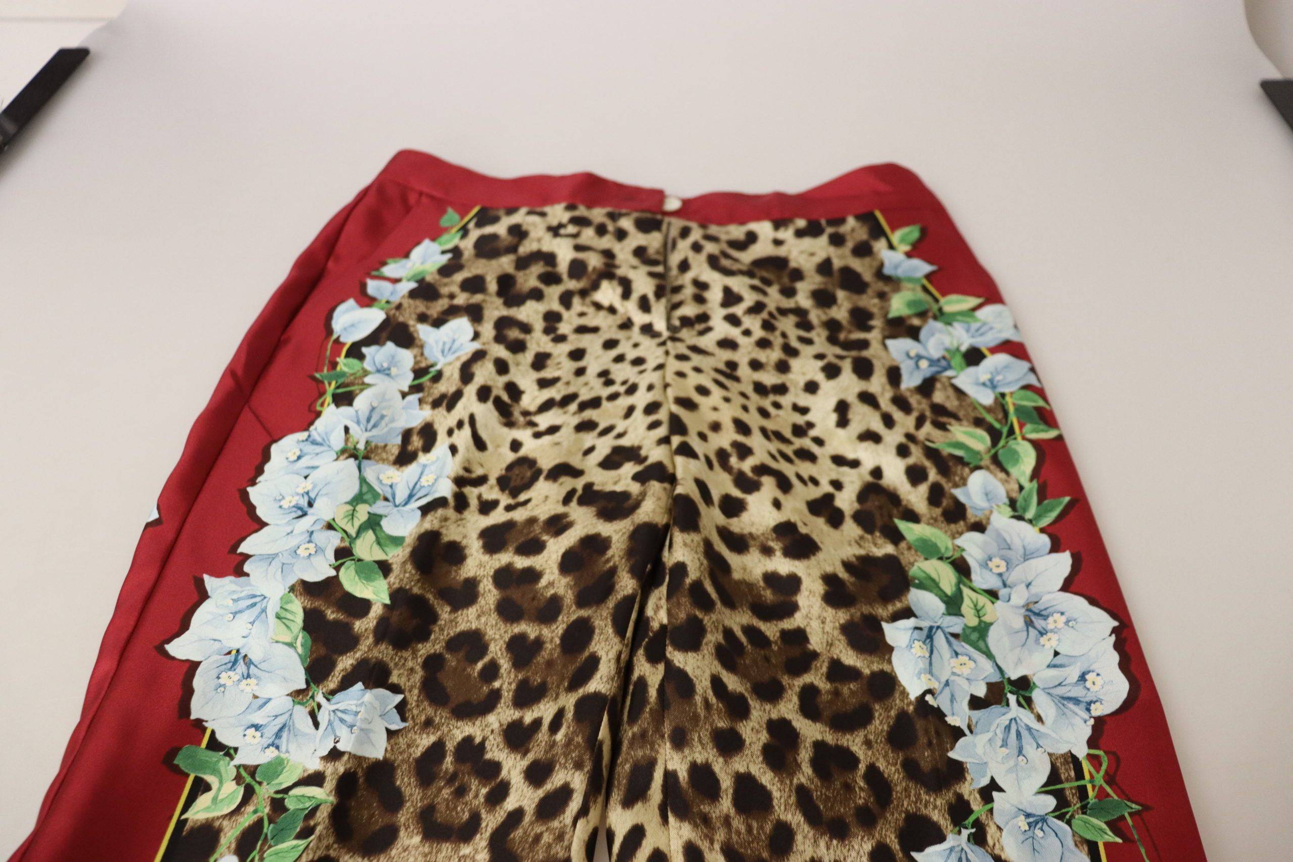 Pantalons Dolce & Gabbana taille moyenne à motif léopard multicolore et fleurs, style élégant et tendance.