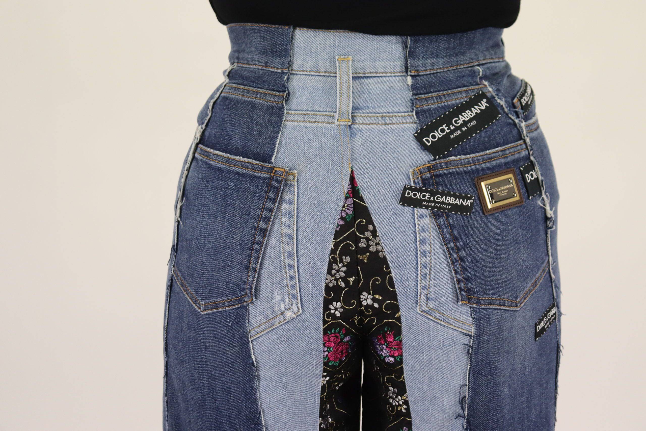 Pantalon en jean large Dolce & Gabbana à patchwork multicolore, style mode Dolce & Gabbana, visible avec détails colorés.