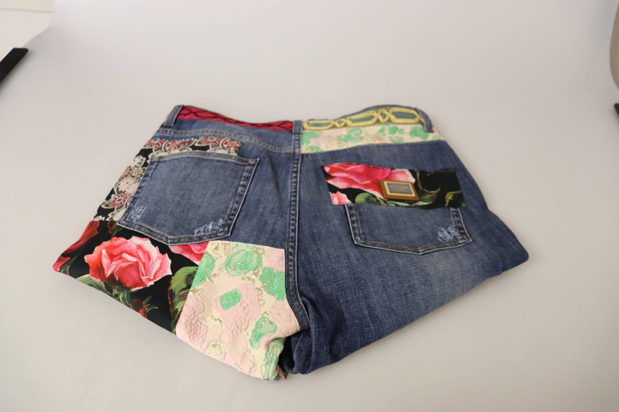 Jeans en denim à patchwork bleu à taille haute de Dolce & Gabbana, style tendance et coupe élégante.