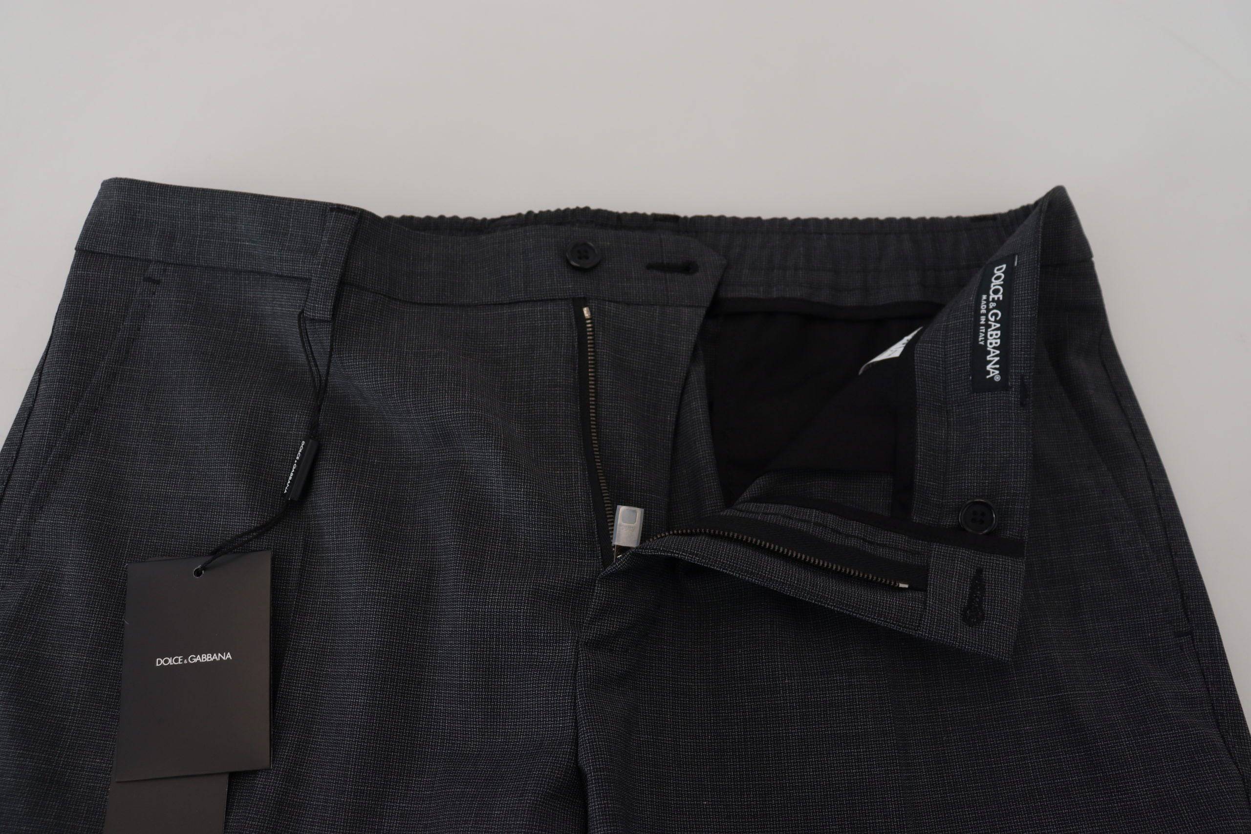 Pantalon cargo à carreaux gris Dolce & Gabbana, pantalon stretch tendance avec poches utilitaires et coupe moderne.