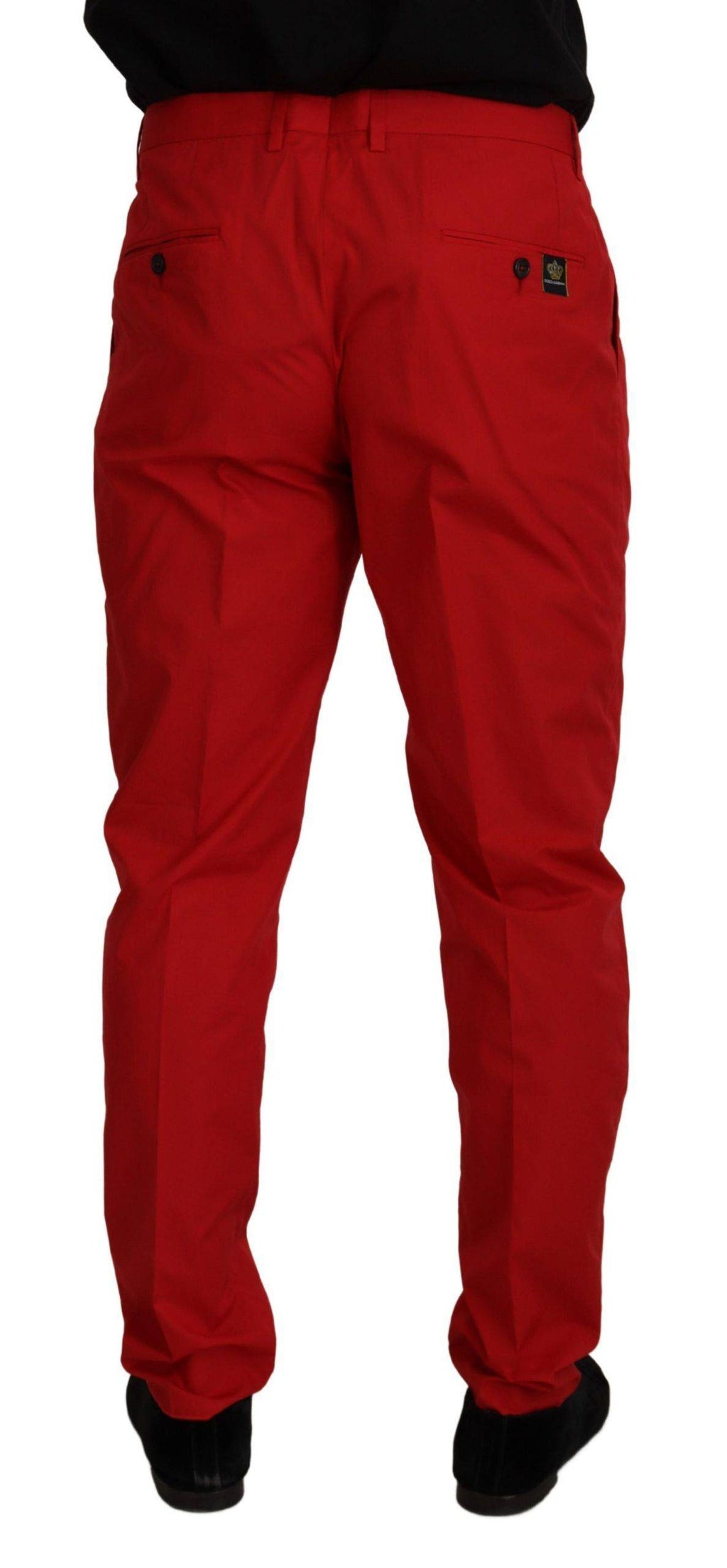 Pantalons chinos en coton rouge Dolce & Gabbana, coupe slim fit, vue de face sur un mannequin.