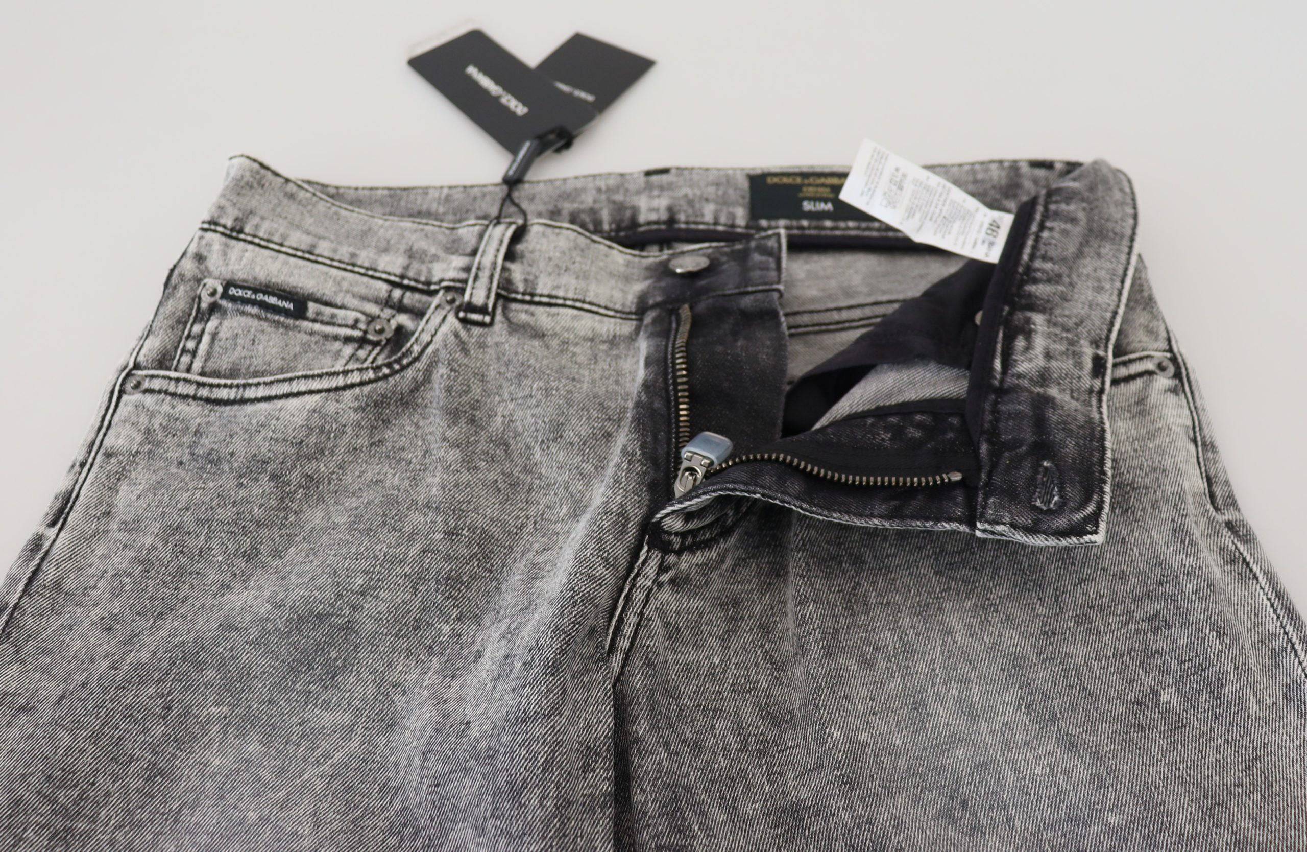 Jeans slim gris en coton stretch de Dolce & Gabbana, coupe ajustée, avec détails en denim.