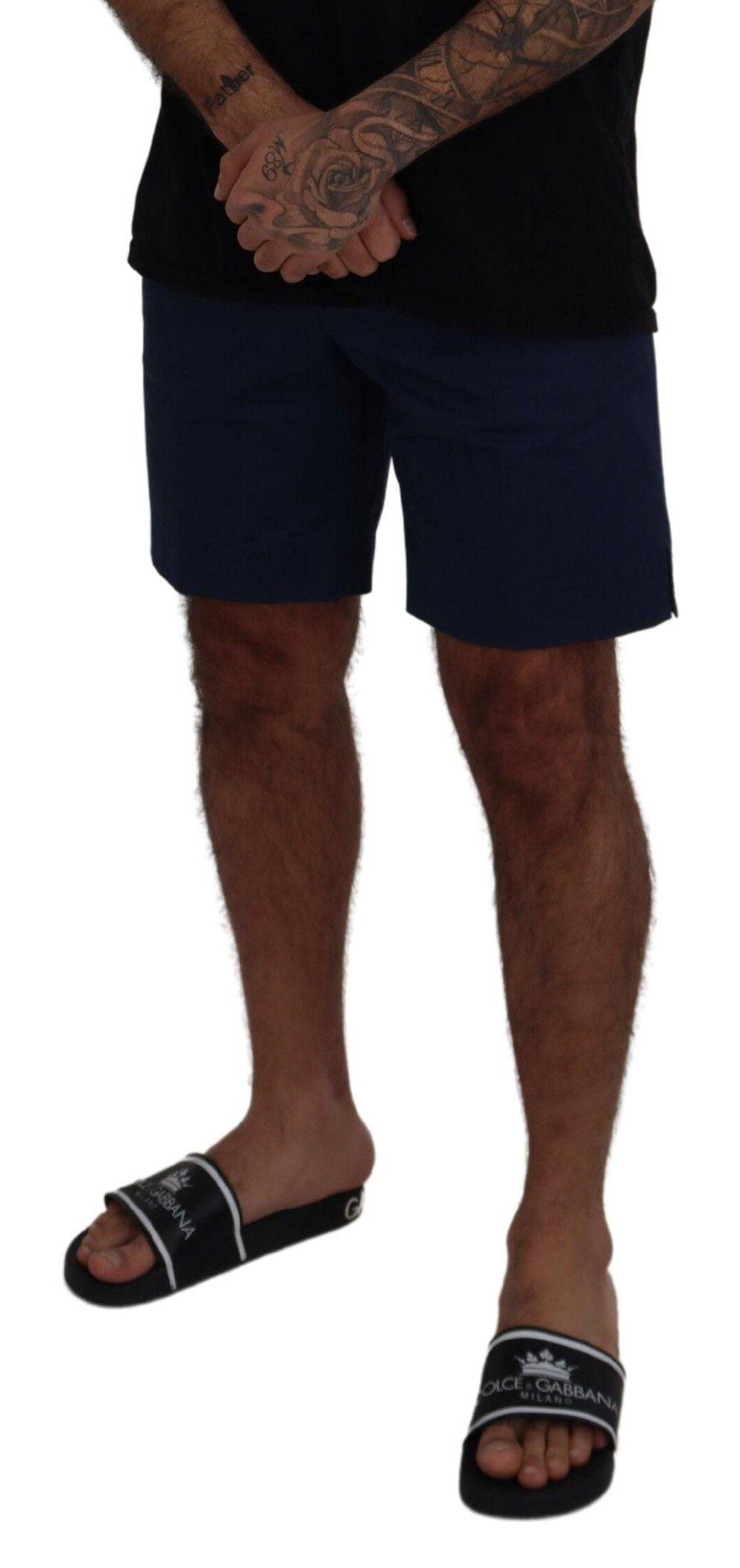 Shorts chinos bleus en coton stretch de Dolce & Gabbana, style décontracté et confortable pour homme.