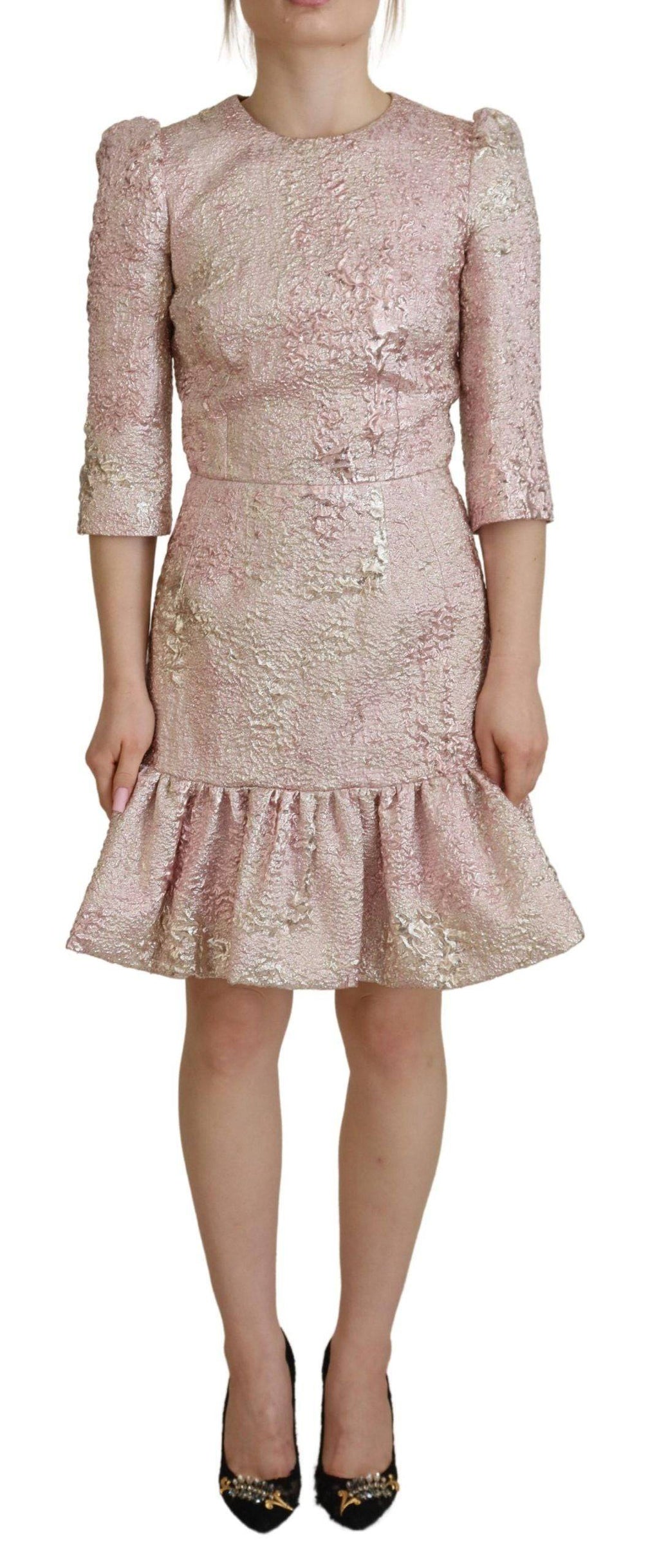 Robe midi en jacquard rose Dolce & Gabbana à manches 3/4, coupe ajustée et élégante.