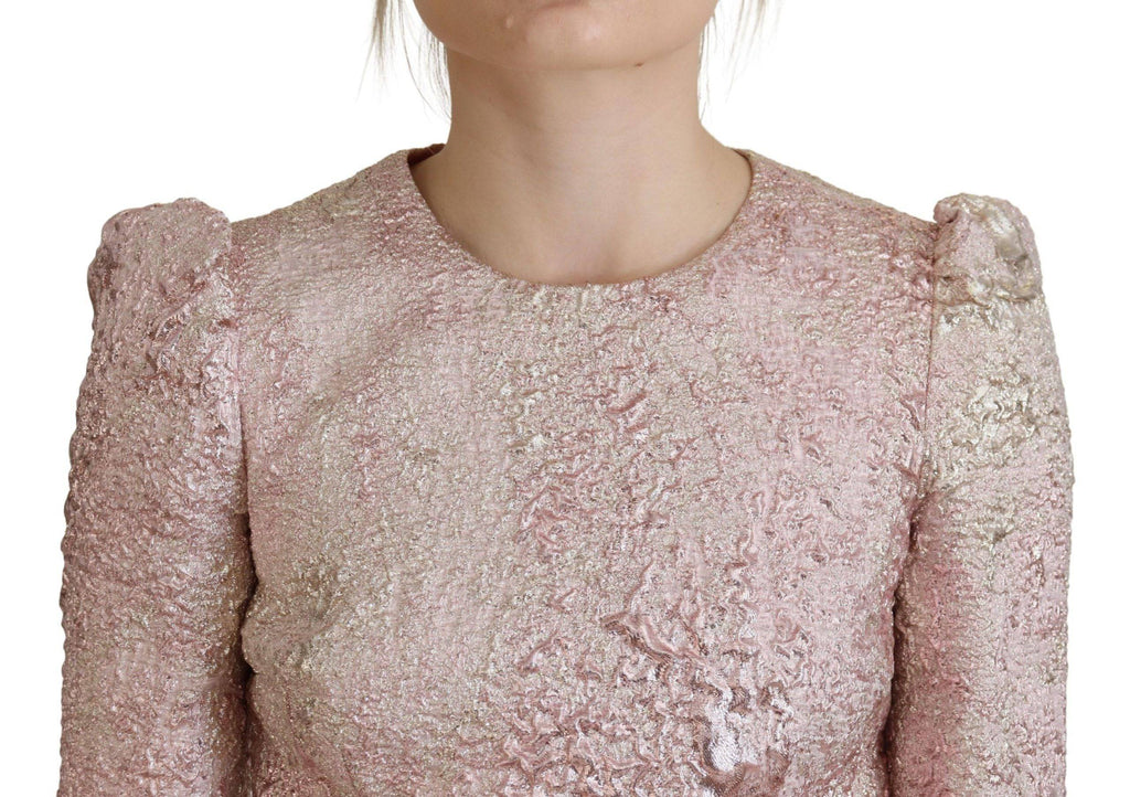 Robe midi en jacquard rose à manches 3/4 de Dolce & Gabbana, robe cintrée élégante avec motif sophistiqué.