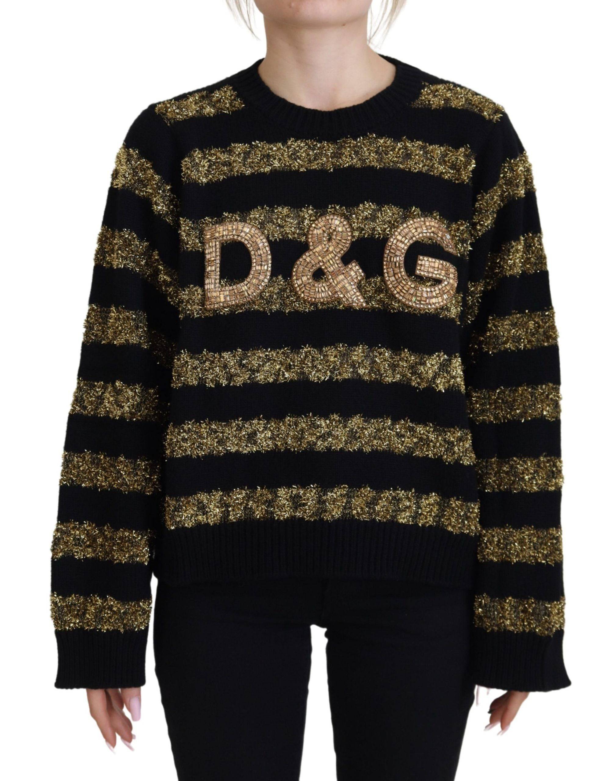 Pull en cachemire noir et or Dolce & Gabbana D&G avec cristaux, détails élégants et design sophistiqué visible sur l'image.