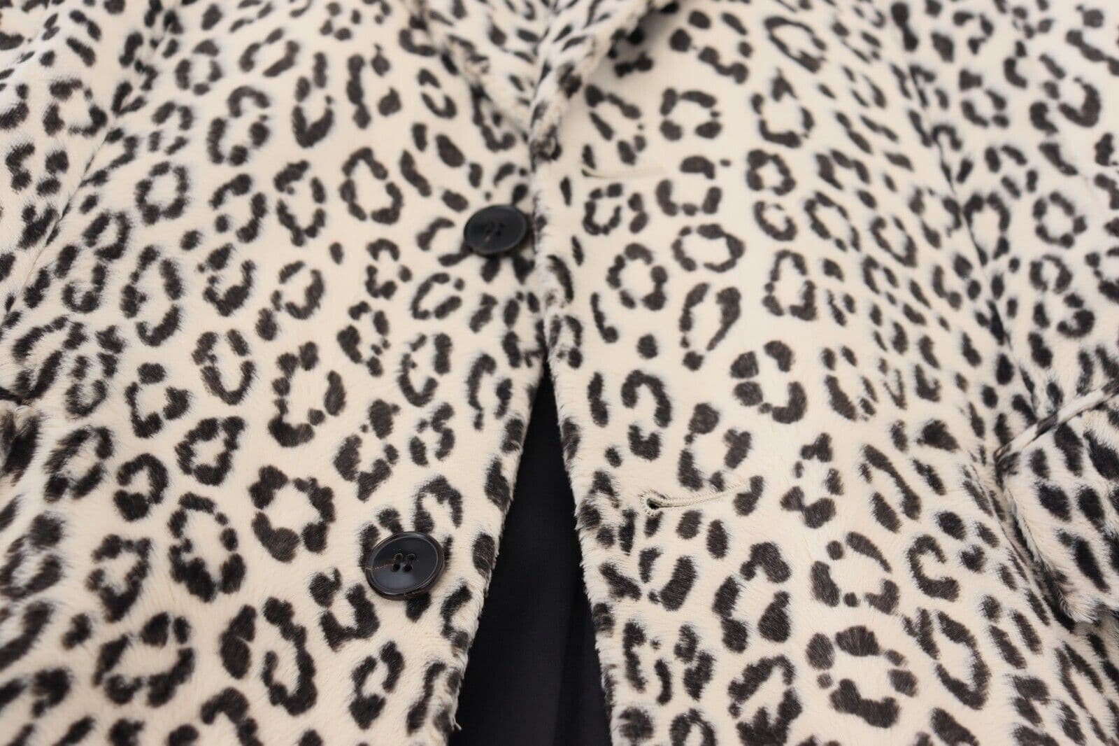 Manteau blazer blanc à motif léopard Dolce & Gabbana à double boutonnage, style élégant et sophistiqué.