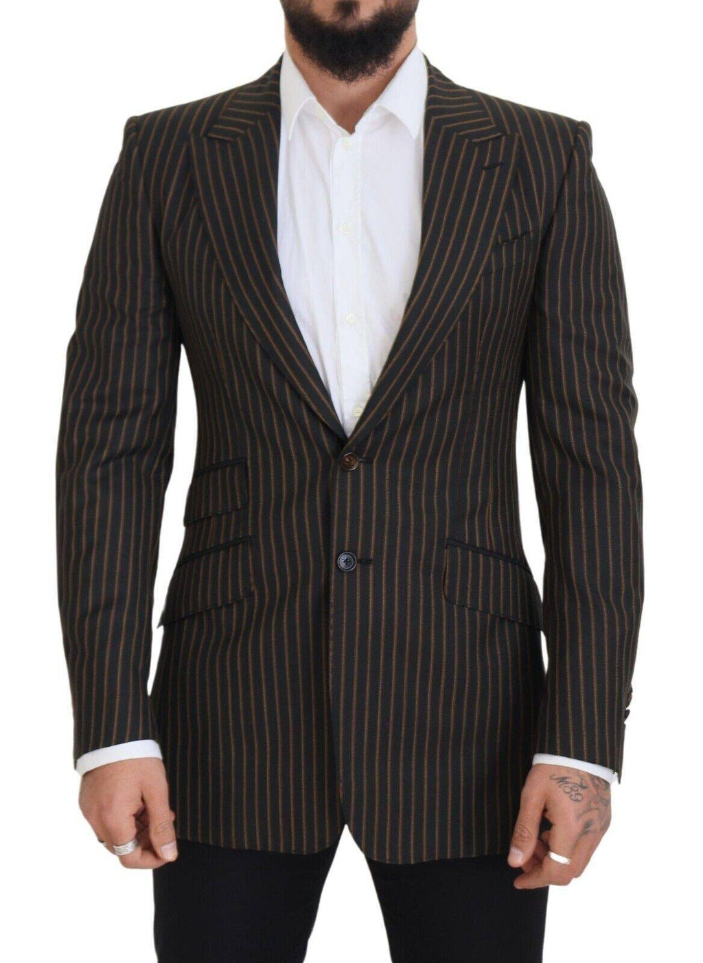 Blazer Dolce & Gabbana à rayures noires et brunes, à un bouton, coupe classique, porté sur un mannequin.