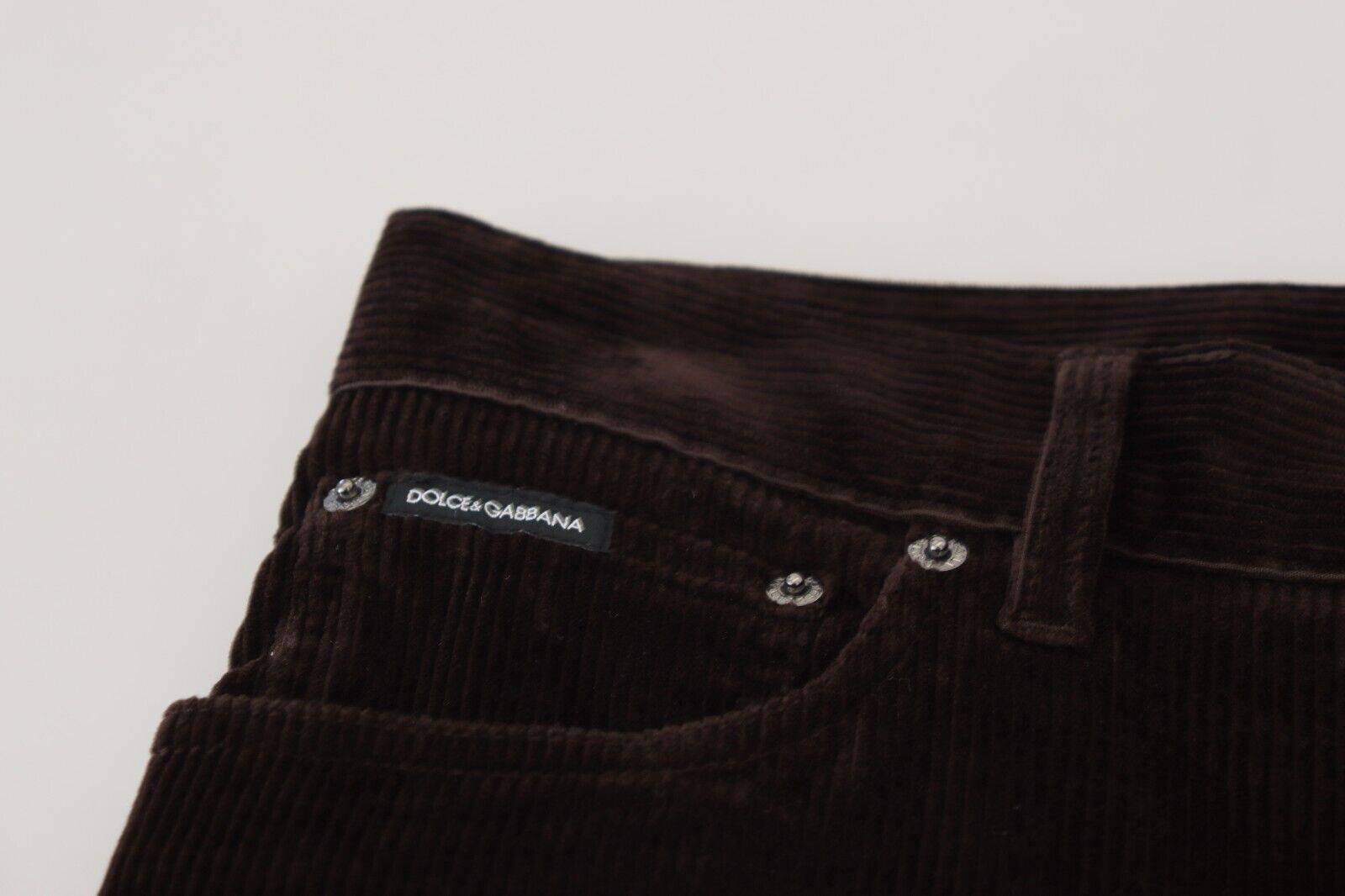 Pantalon homme en velours côtelé marron Dolce & Gabbana, style décontracté, coupe classique, visible en détail.