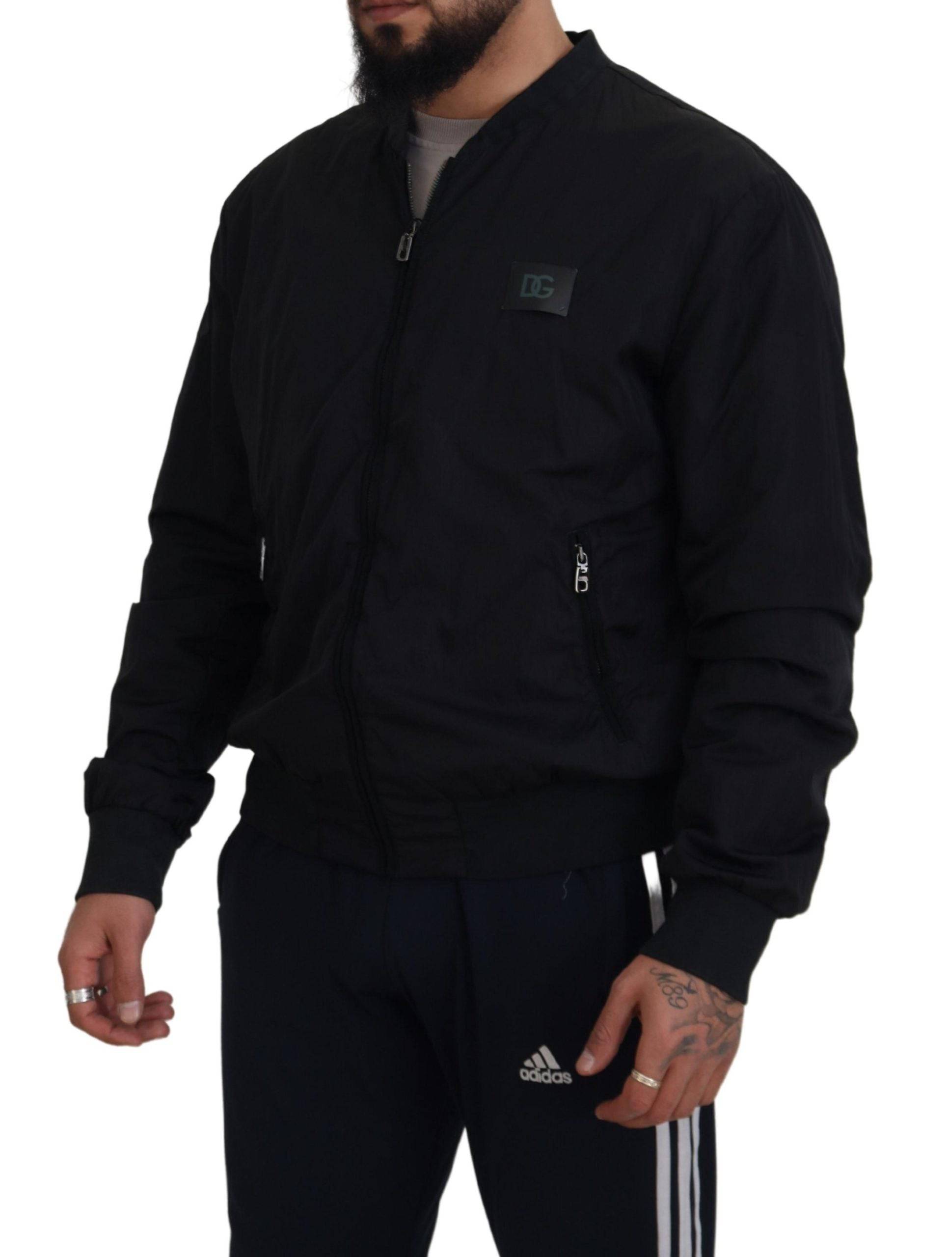 Veste bomber noire en nylon avec logo Dolce & Gabbana, fermeture éclair, style moderne et élégant.