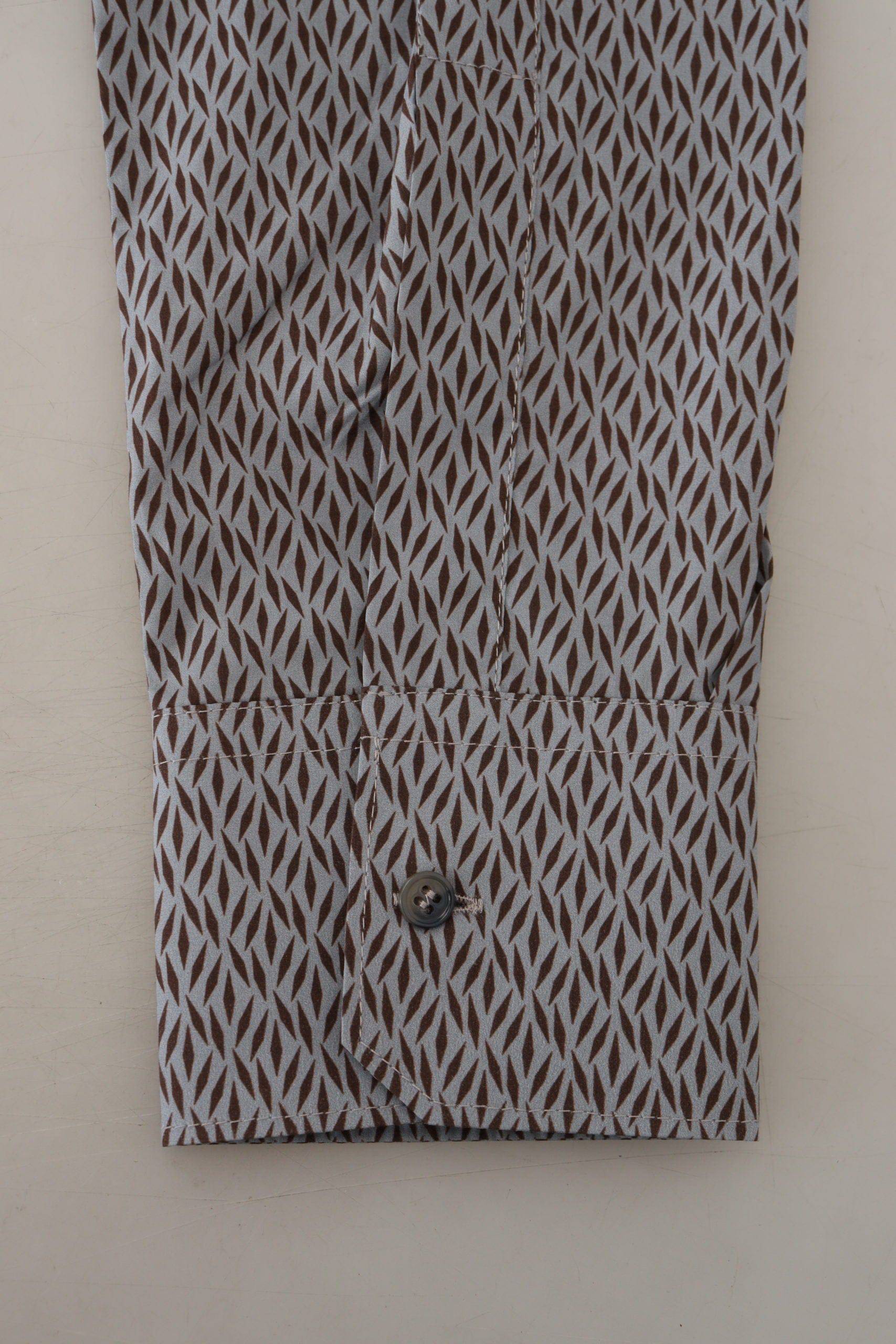 Chemise formelle Dolce & Gabbana gris brun à coupe slim, élégante et sophistiquée, visible avec détails dorés.