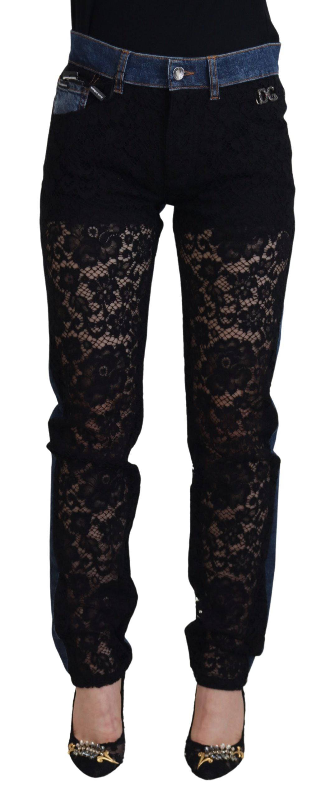 Jeans slim en denim noir Dolce & Gabbana avec dentelle florale à l'avant, coupe skinny, détails élégants et modernes.