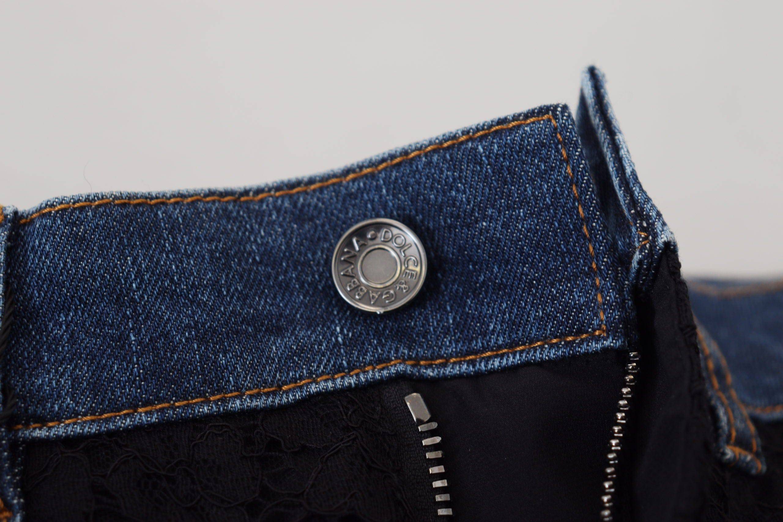 Jeans skinny en denim noir Dolce & Gabbana avec dentelle florale à l'avant, ajustés et élégants, pour un look sophistiqué.