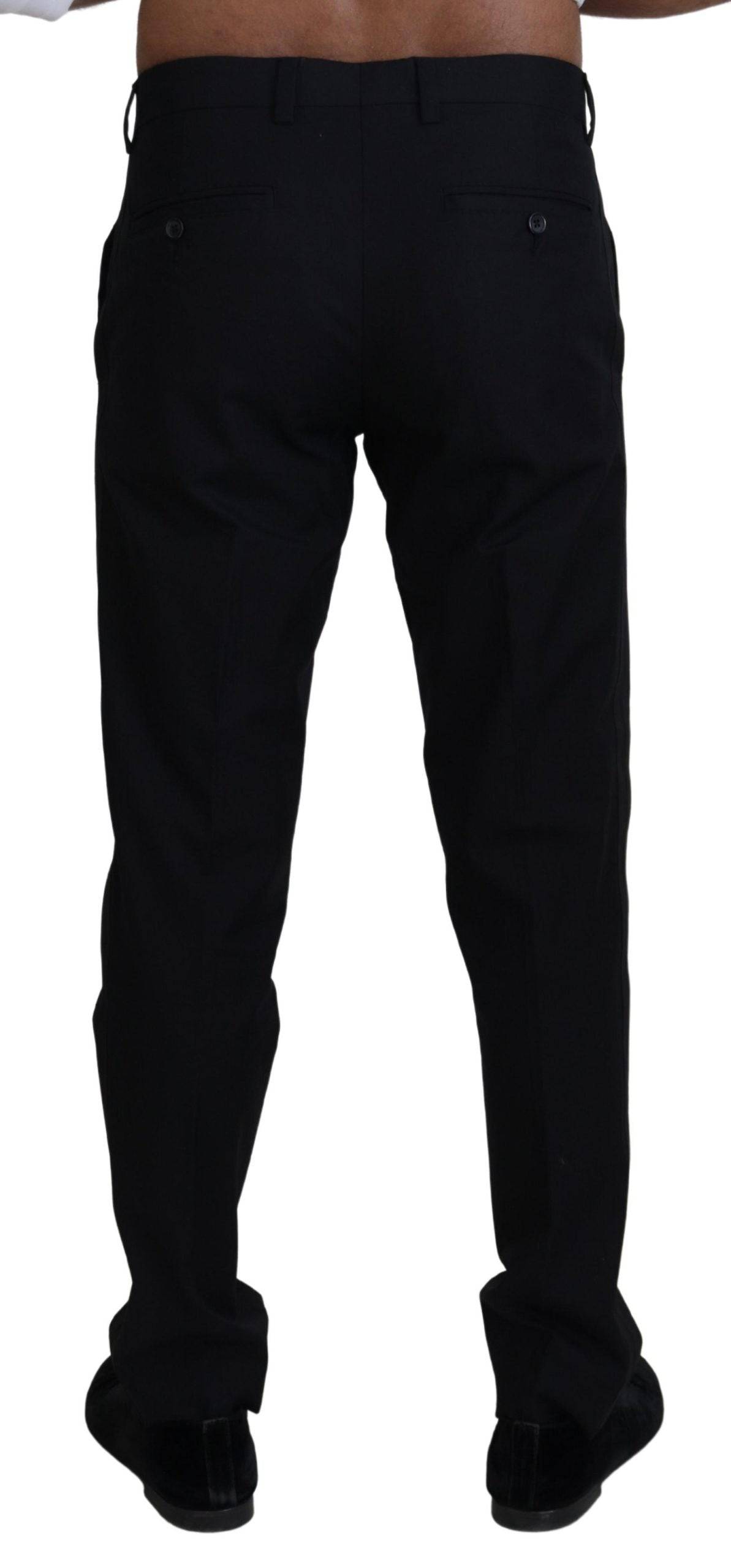 Pantalon chino noir en coton formel de Dolce & Gabbana, élégance masculine, vue de devant.