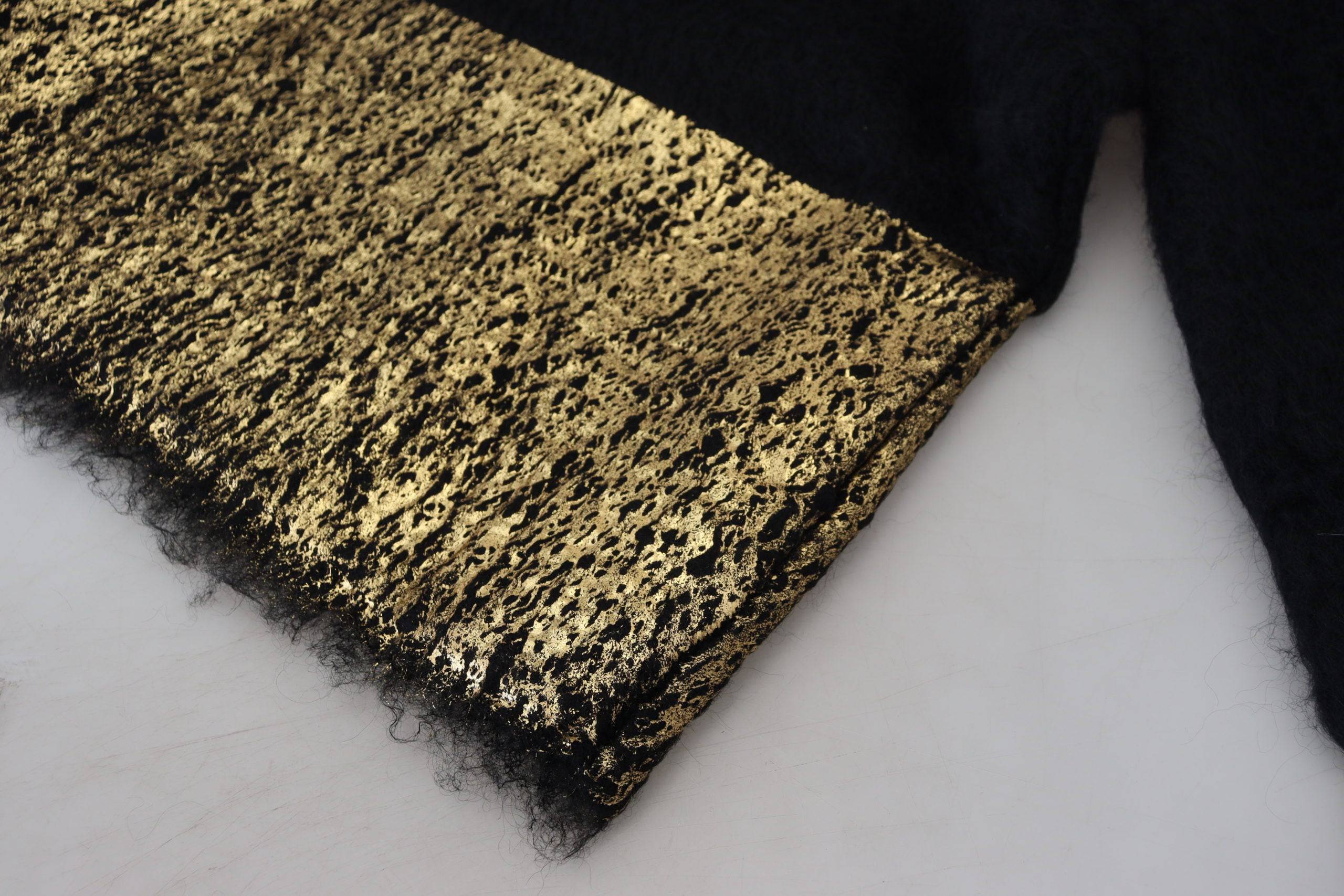 Pull à col roulé en mohair noir et or de Dolce & Gabbana, pull pour homme avec détails élégants et texture douce.