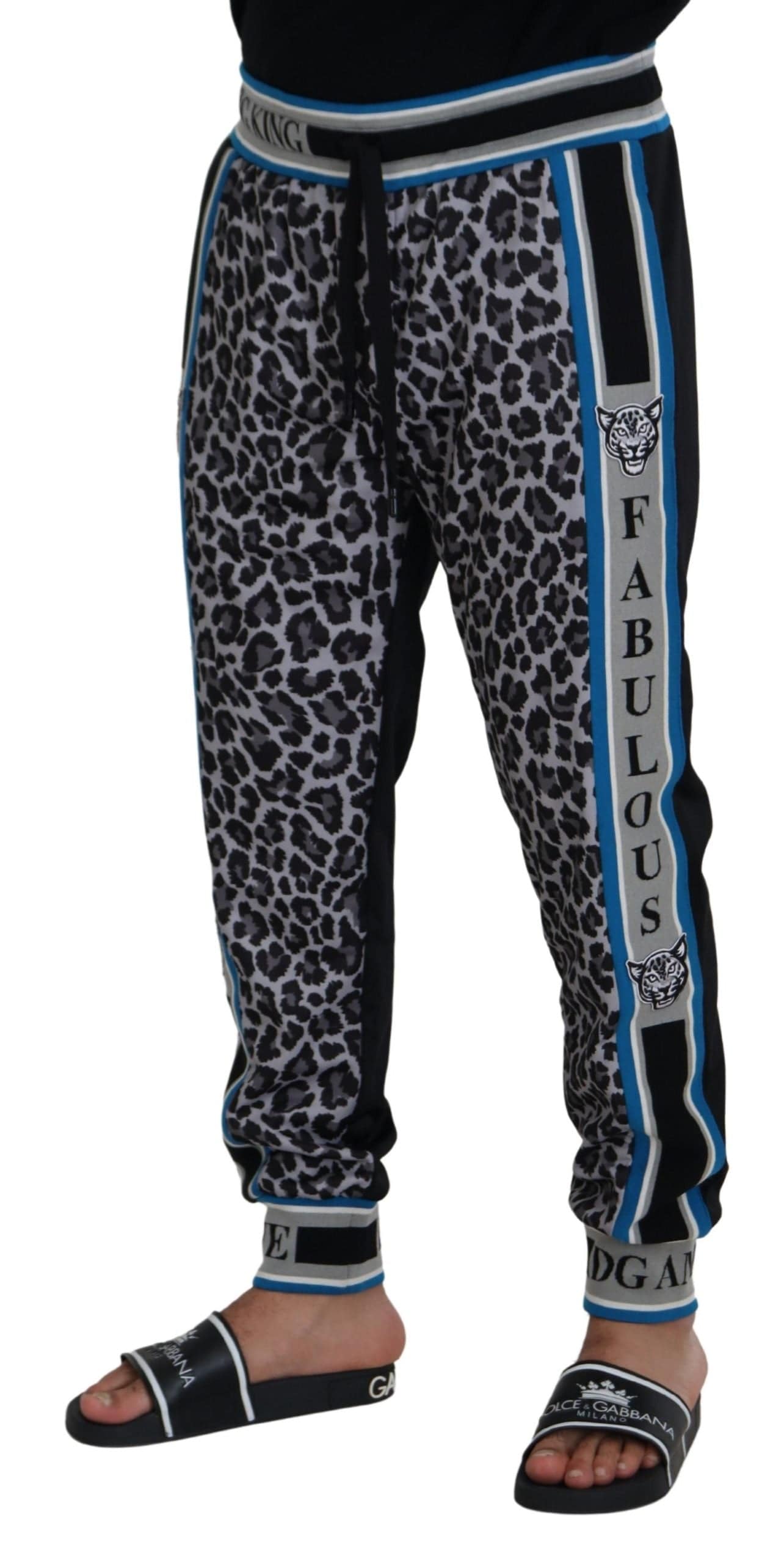 Pantalon jogging multicolore Dolce & Gabbana DG King avec motif léopard, style décontracté et tendance, visible en détail.