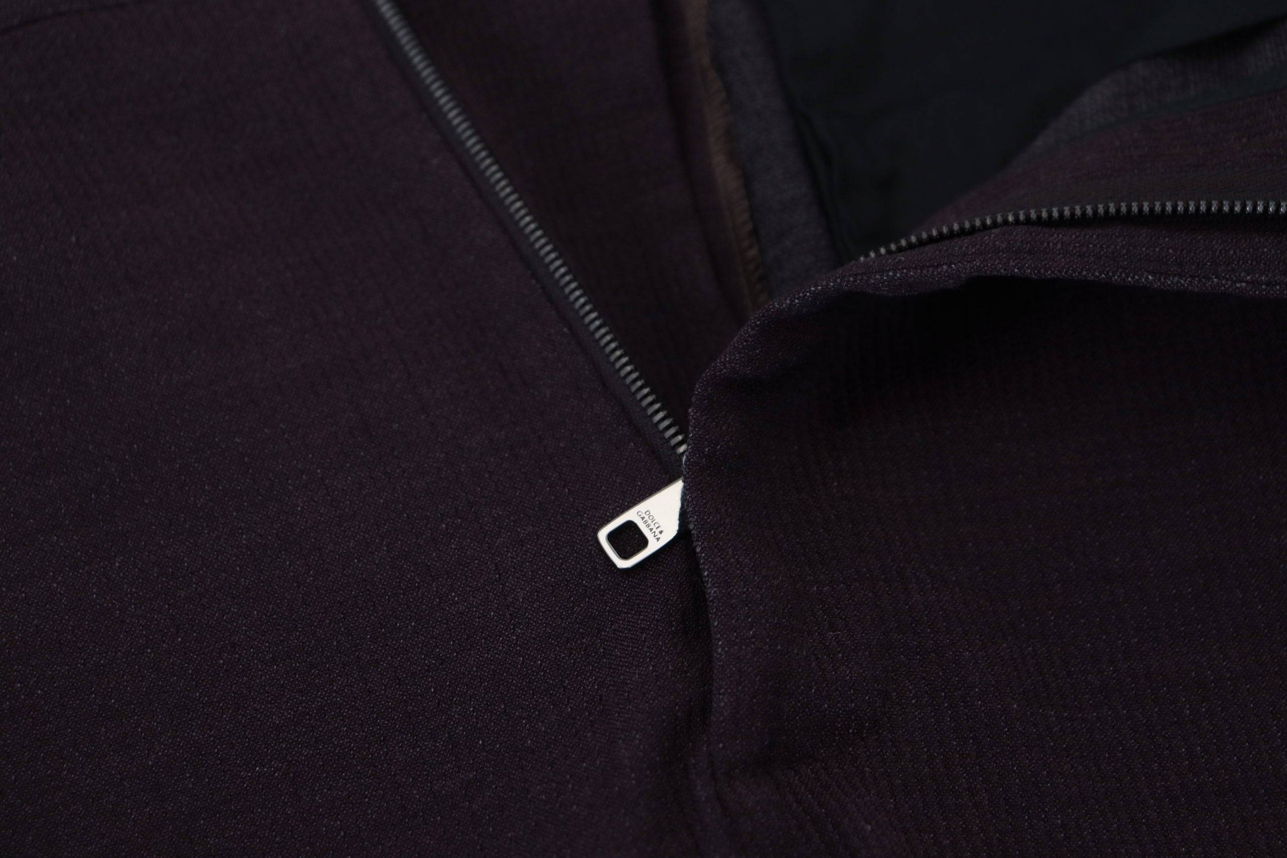Pantalon chino marron en coton pour homme de Dolce & Gabbana, coupe classique, tissu confortable, détails élégants.